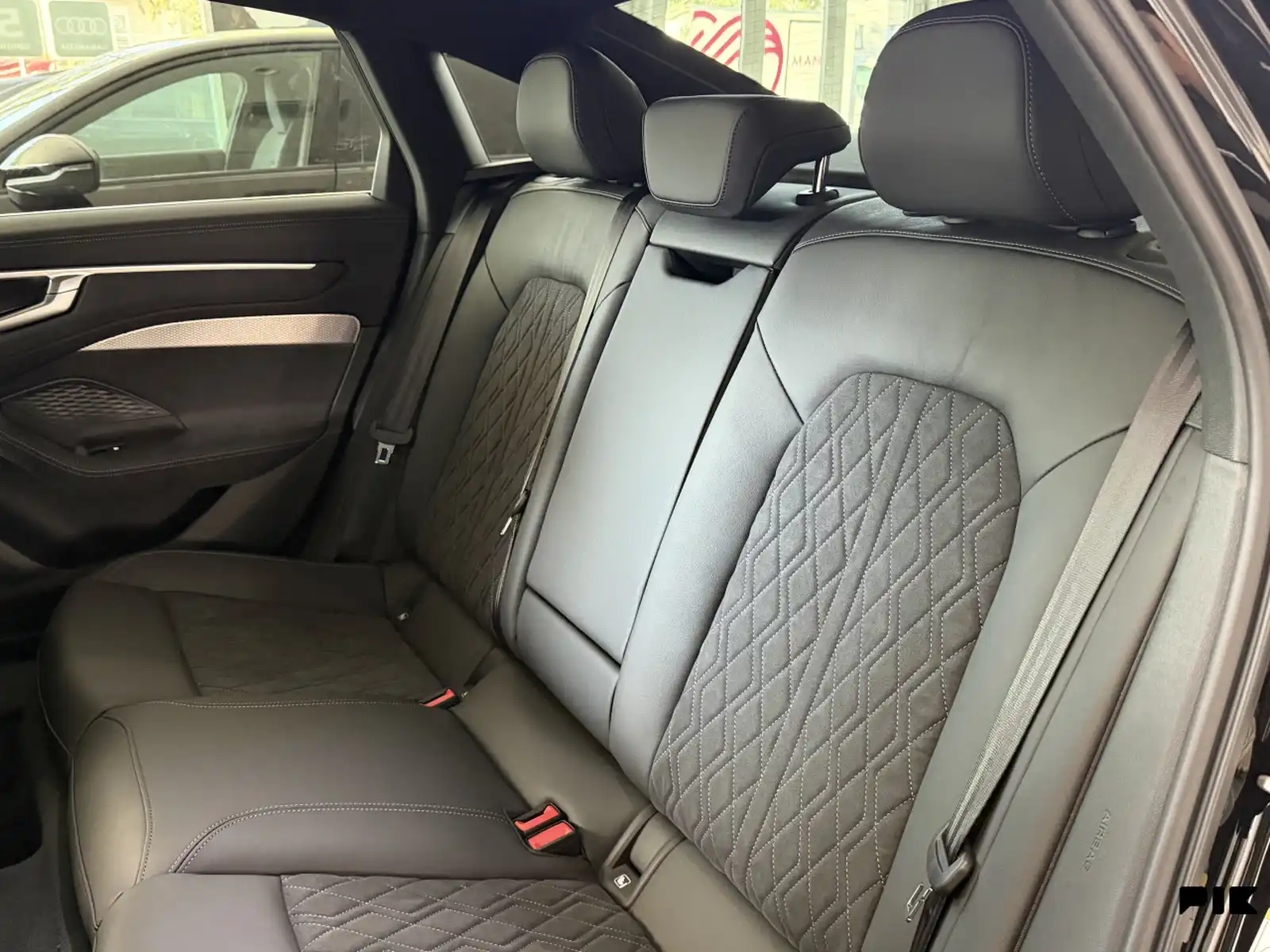audi-a6-50-tdi-quattro-s-line-matrix-b-o-vazdusni