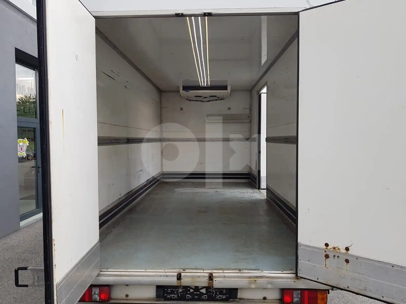 volkswagen-t6-2-0-tdi-dsg-hladnjaca