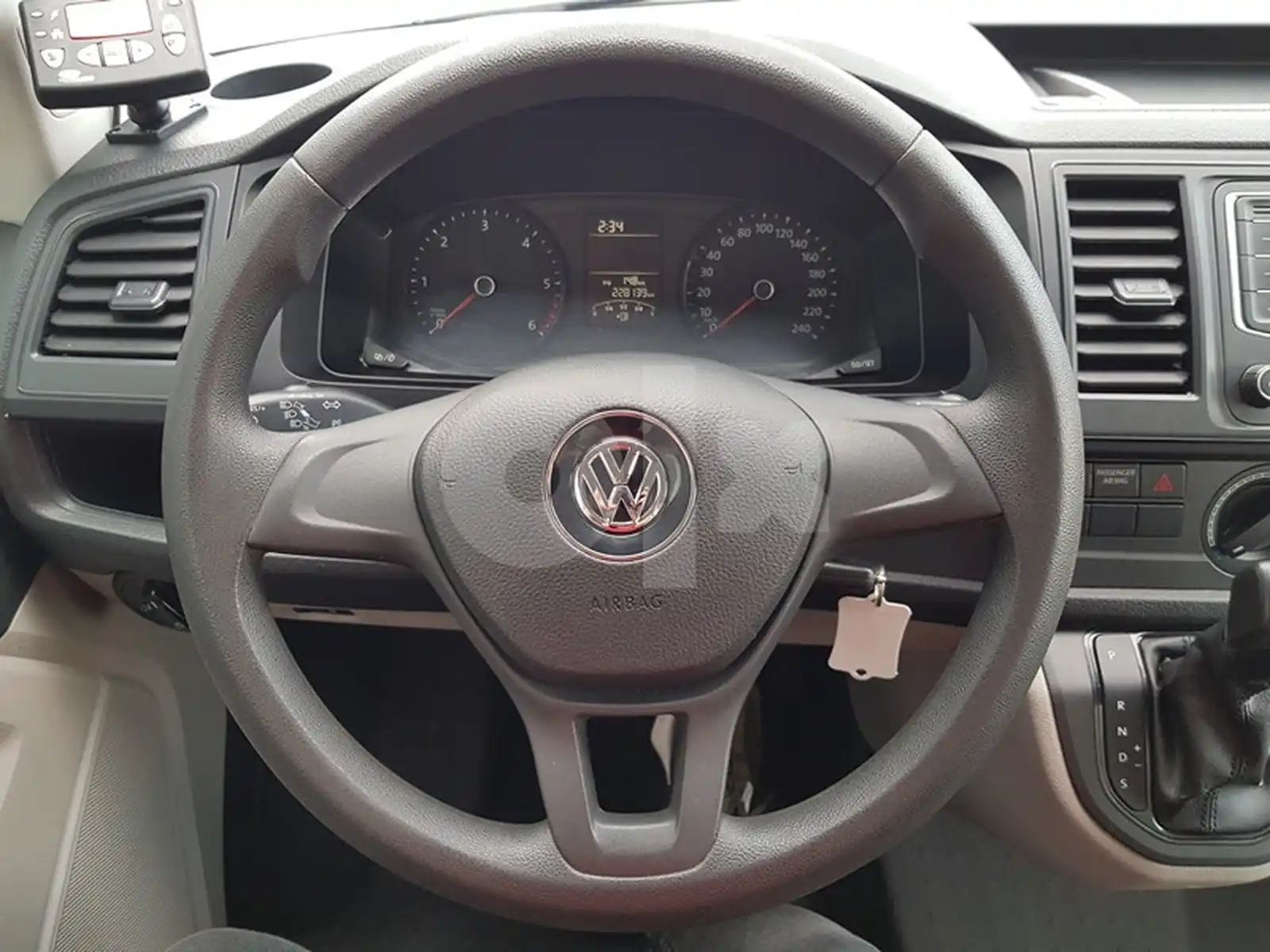 volkswagen-t6-2-0-tdi-dsg-hladnjaca