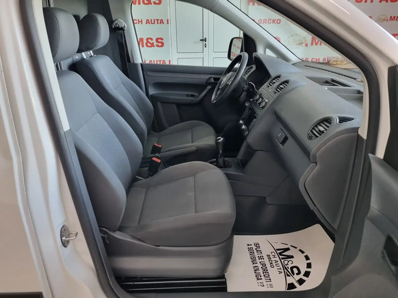 volkswagen-caddy-maxi-1-6-tdi