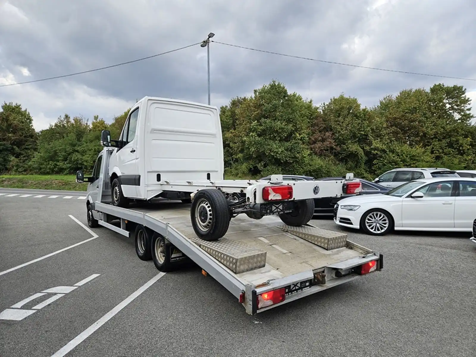 volkswagen-crafter-2-5-tdi-slep-sluzba