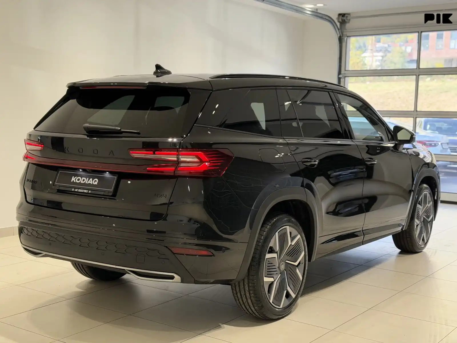 skoda-kodiaq-sportline-2-0-tdi-dsg-193ks-4x4-2026