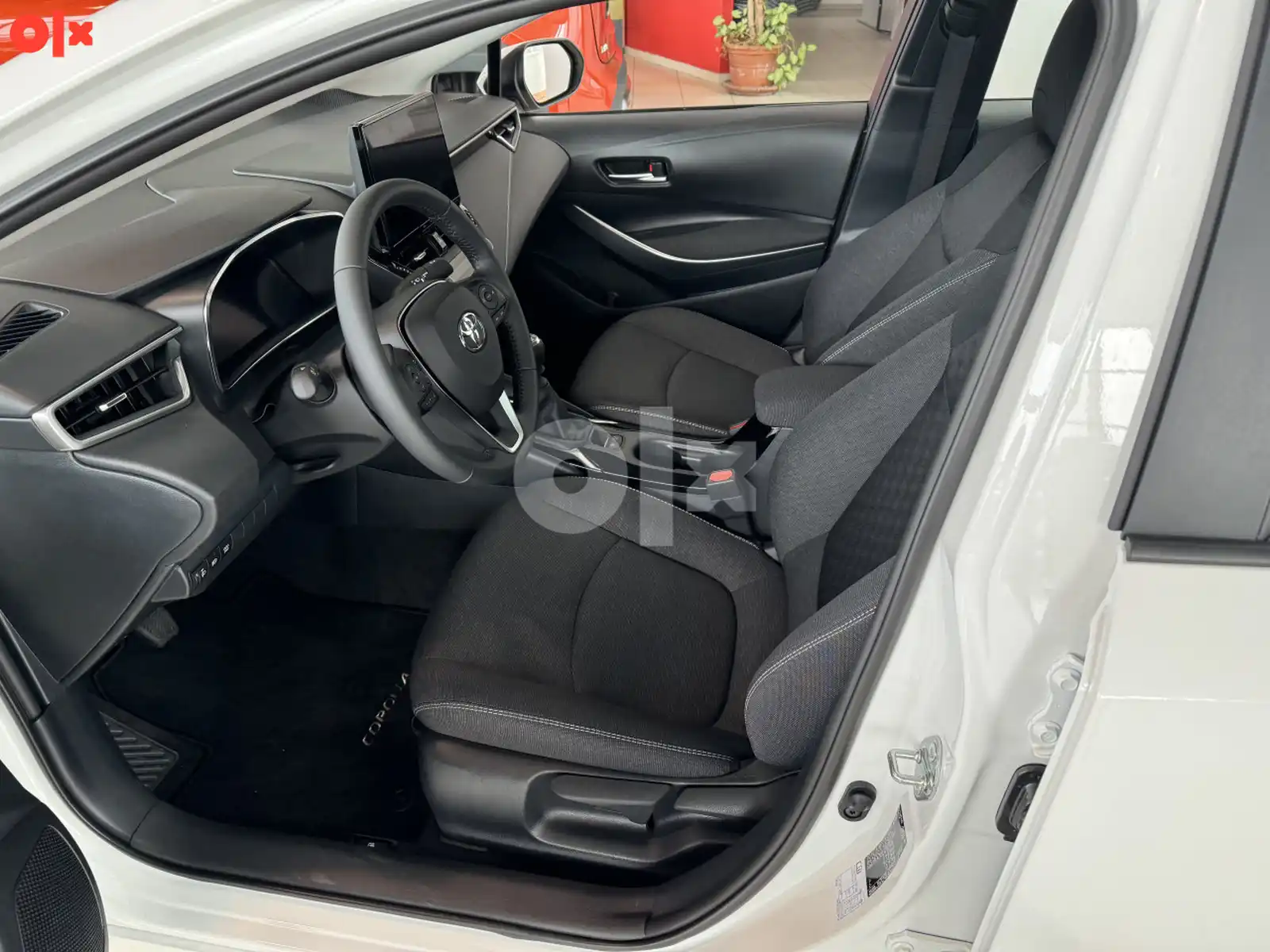toyota-corolla-luna-oprema