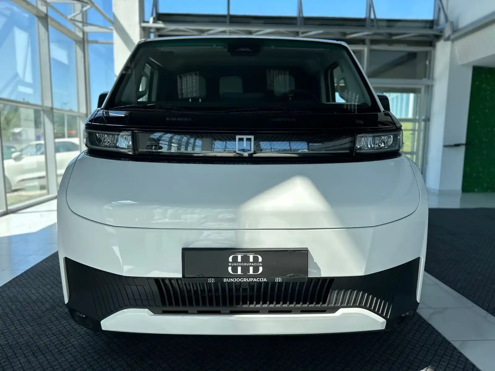 farizon-supervan-55m-825m3-66kwh-l2h1-full-electro