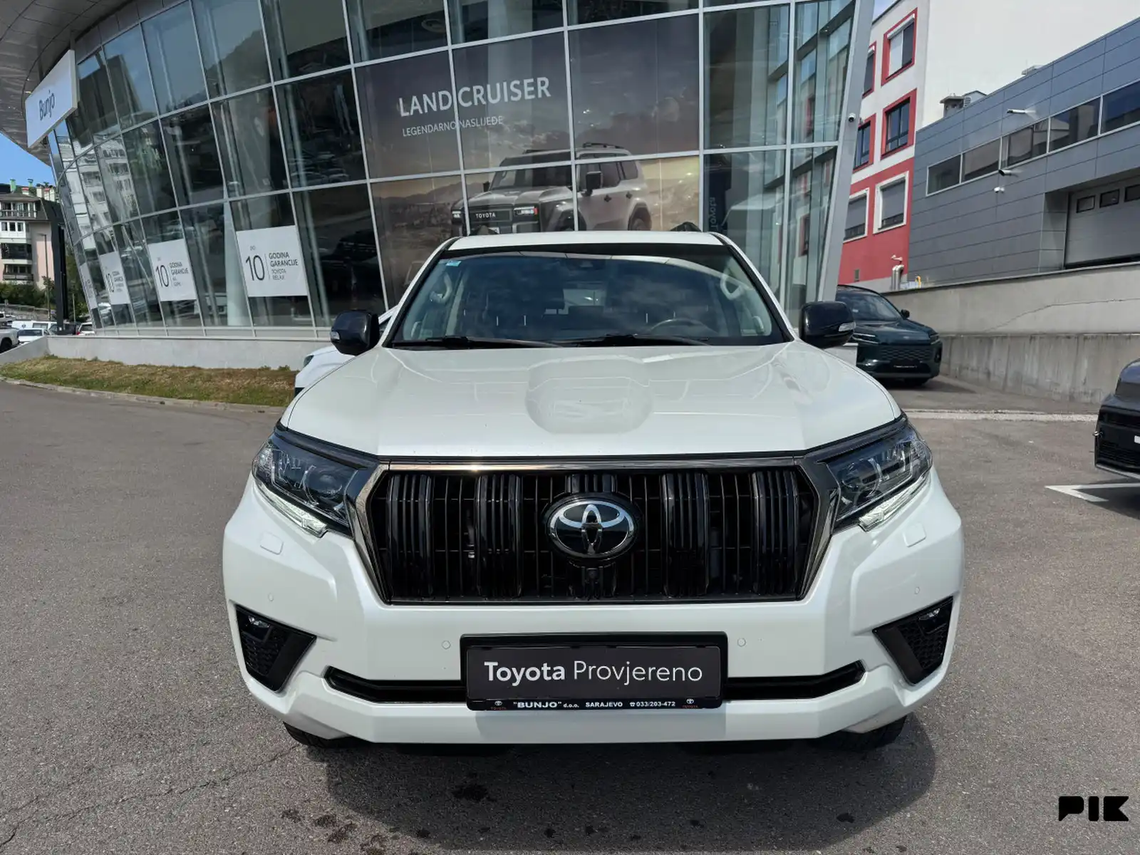 toyota-land-cruiser