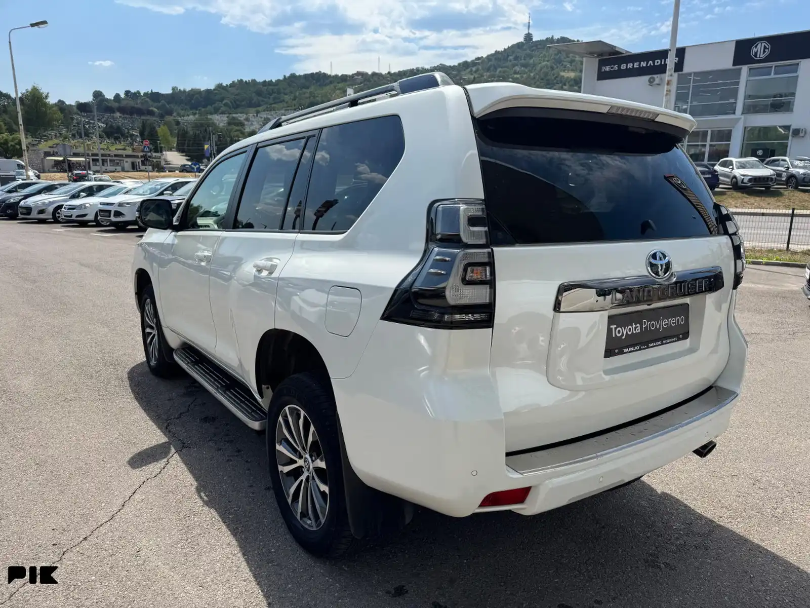 toyota-land-cruiser