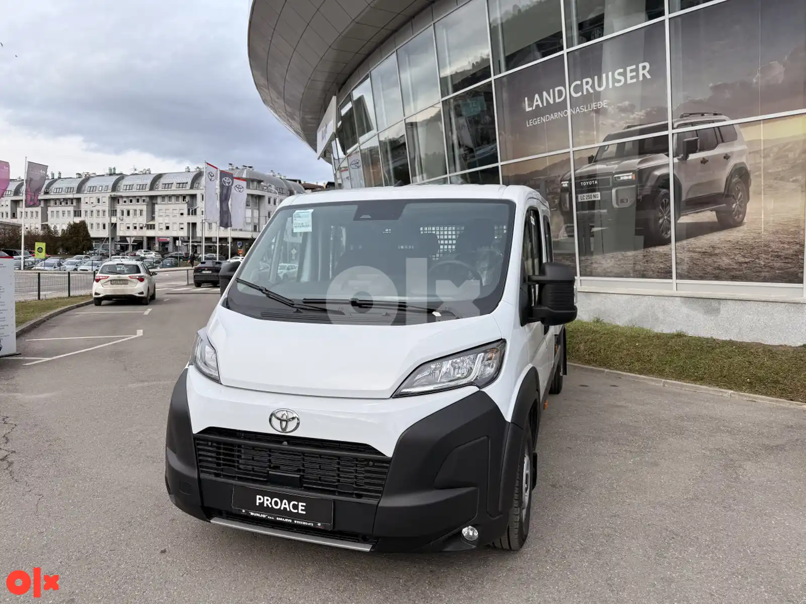 toyota-proace-max