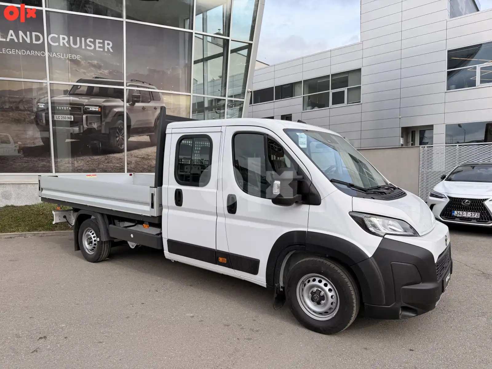 toyota-proace-max