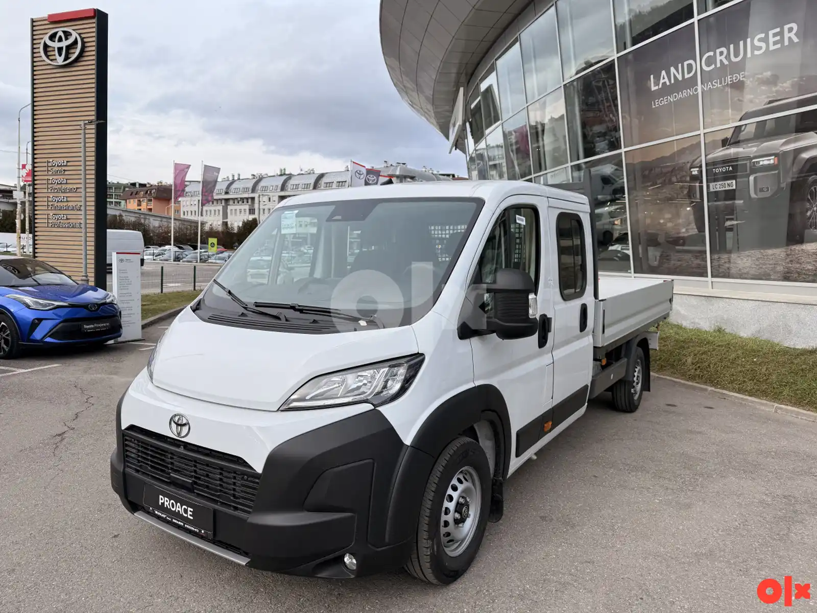 toyota-proace-max
