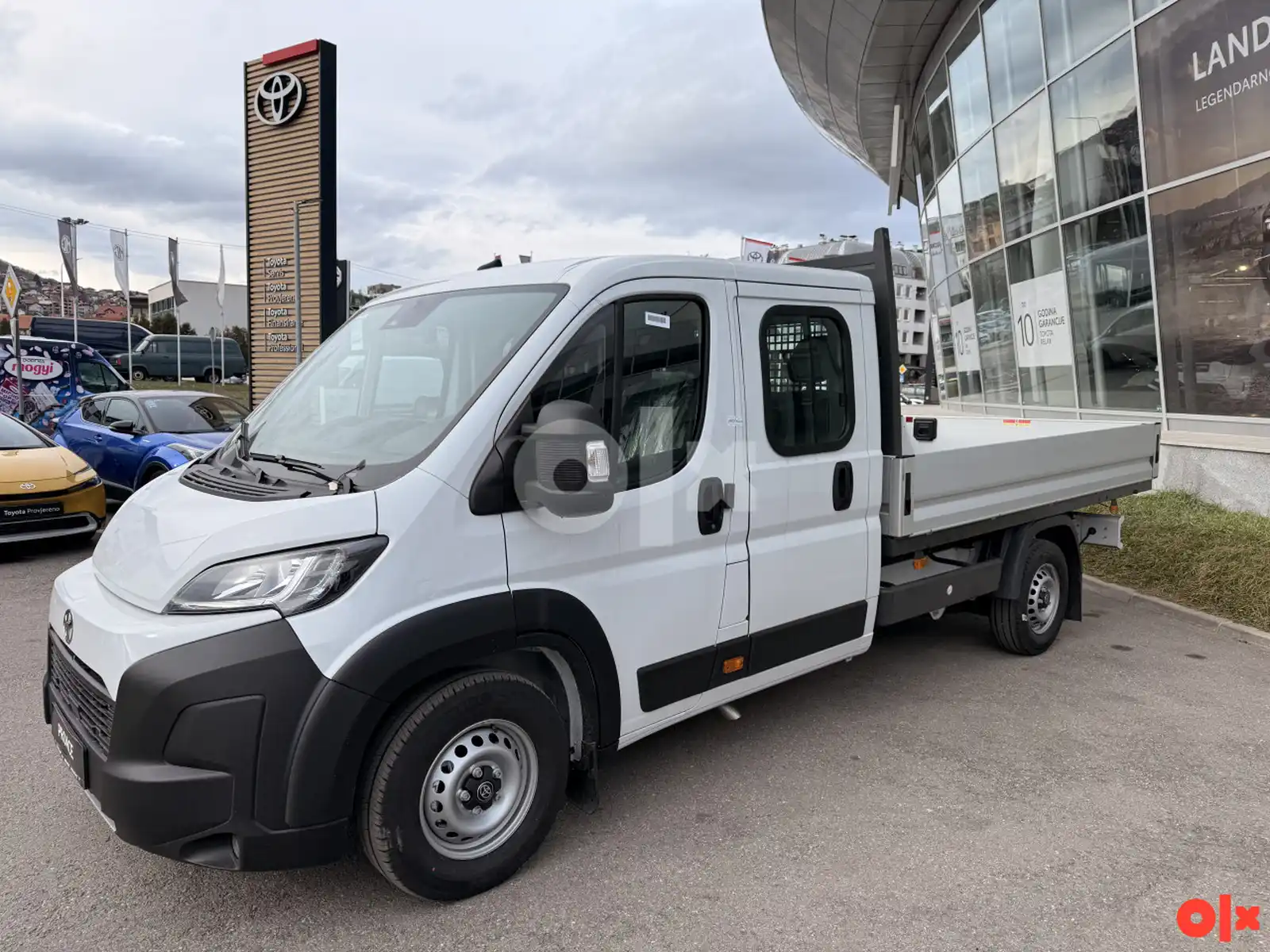 toyota-proace-max