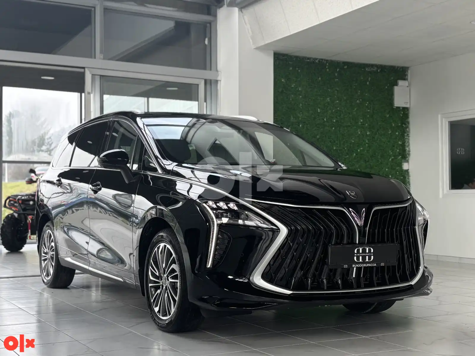 forthing-u-tour-15t-dct-7-130kw-7-sjedista-exclusive-type