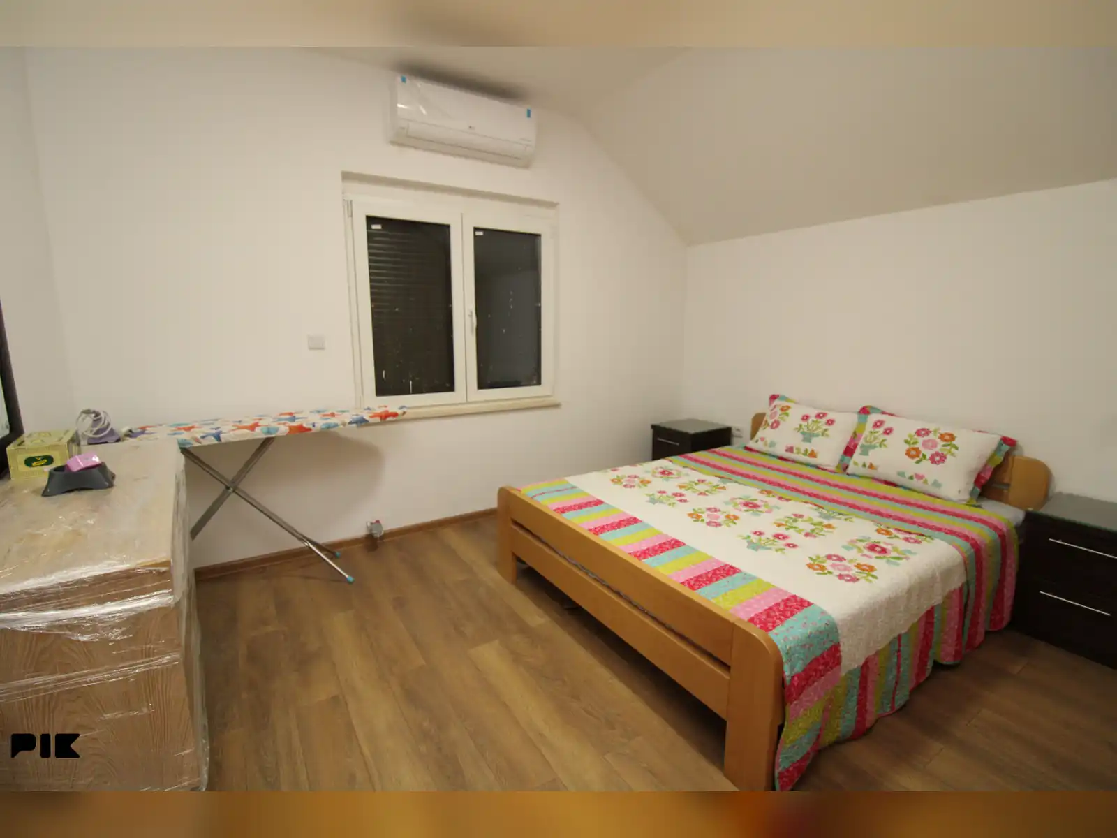 pro-cost-kuca-sa-dva-apartmana-velikim-dvoristem-i-terasom