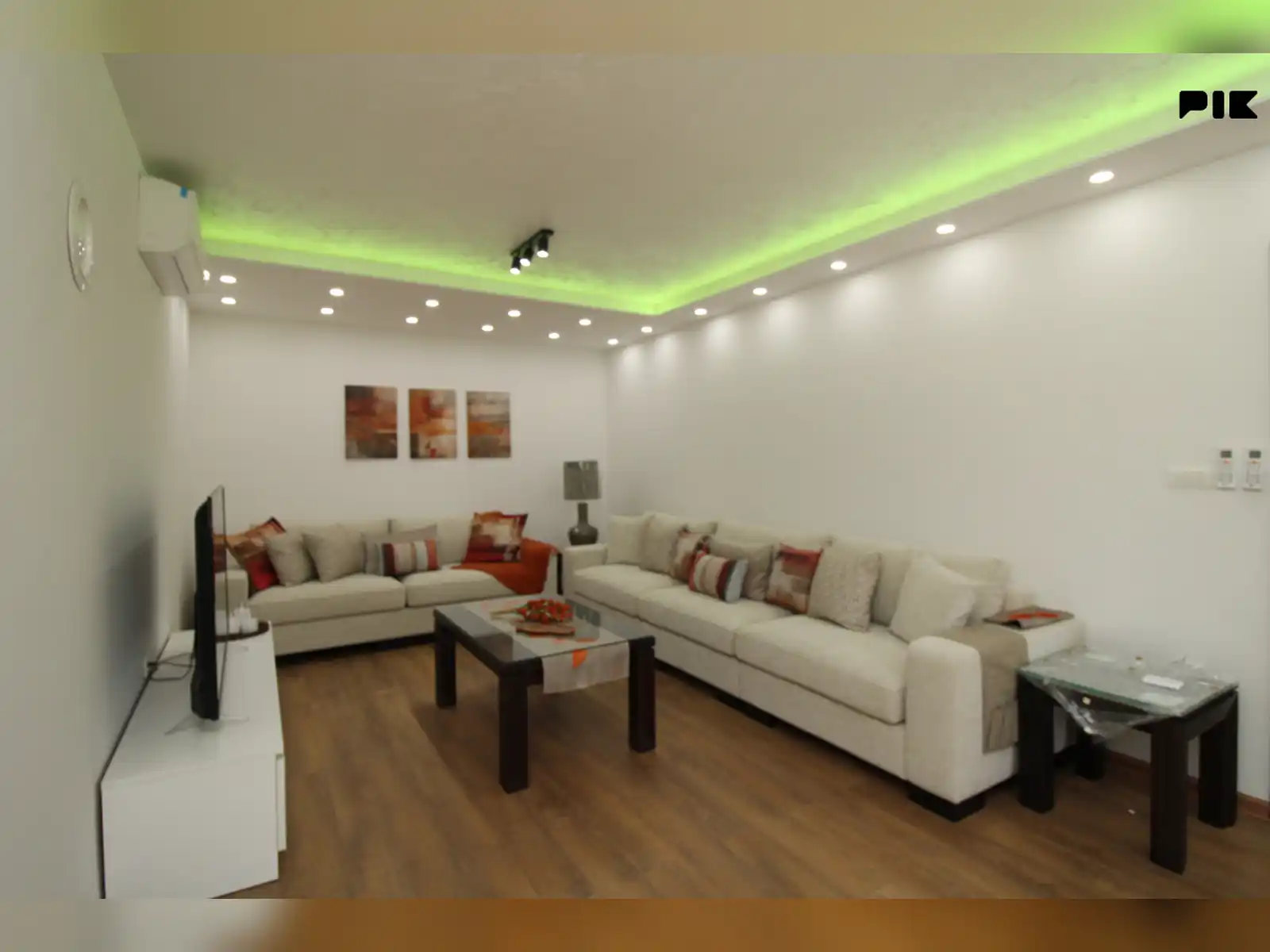 pro-cost-kuca-sa-dva-apartmana-velikim-dvoristem-i-terasom