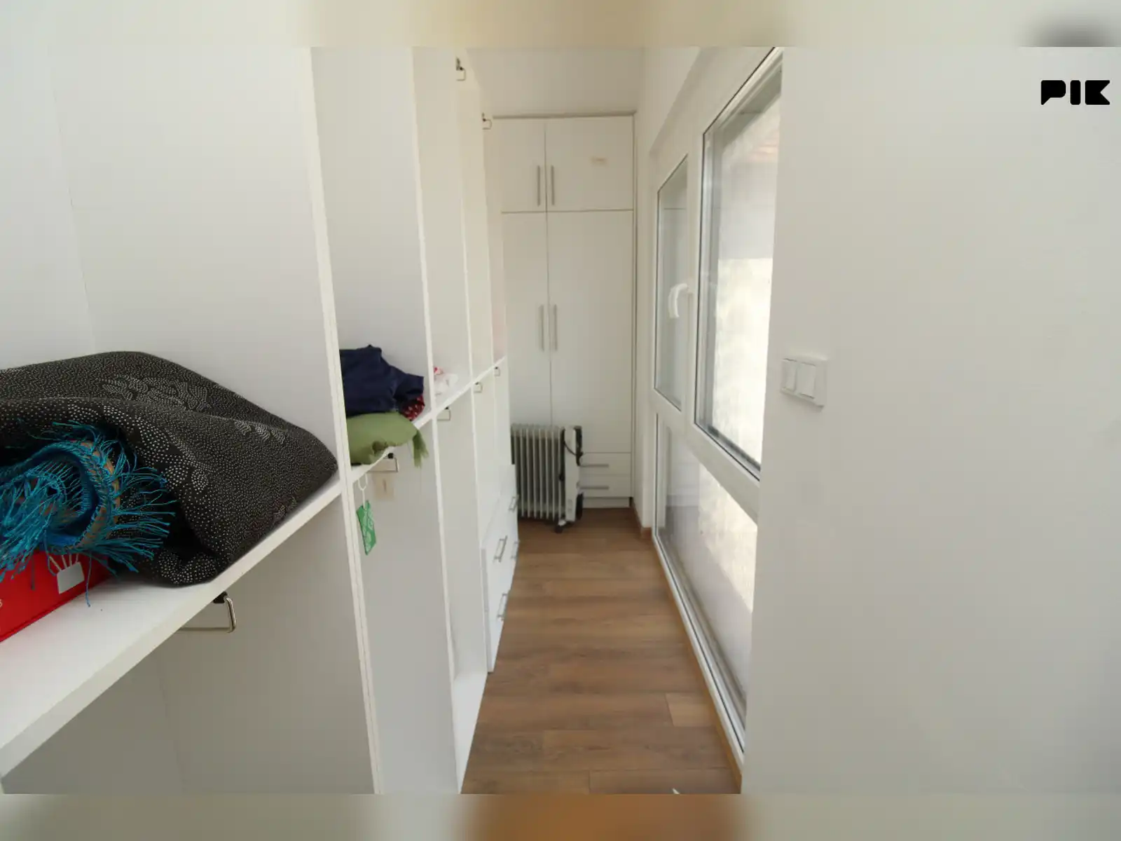pro-cost-kuca-sa-dva-apartmana-velikim-dvoristem-i-terasom