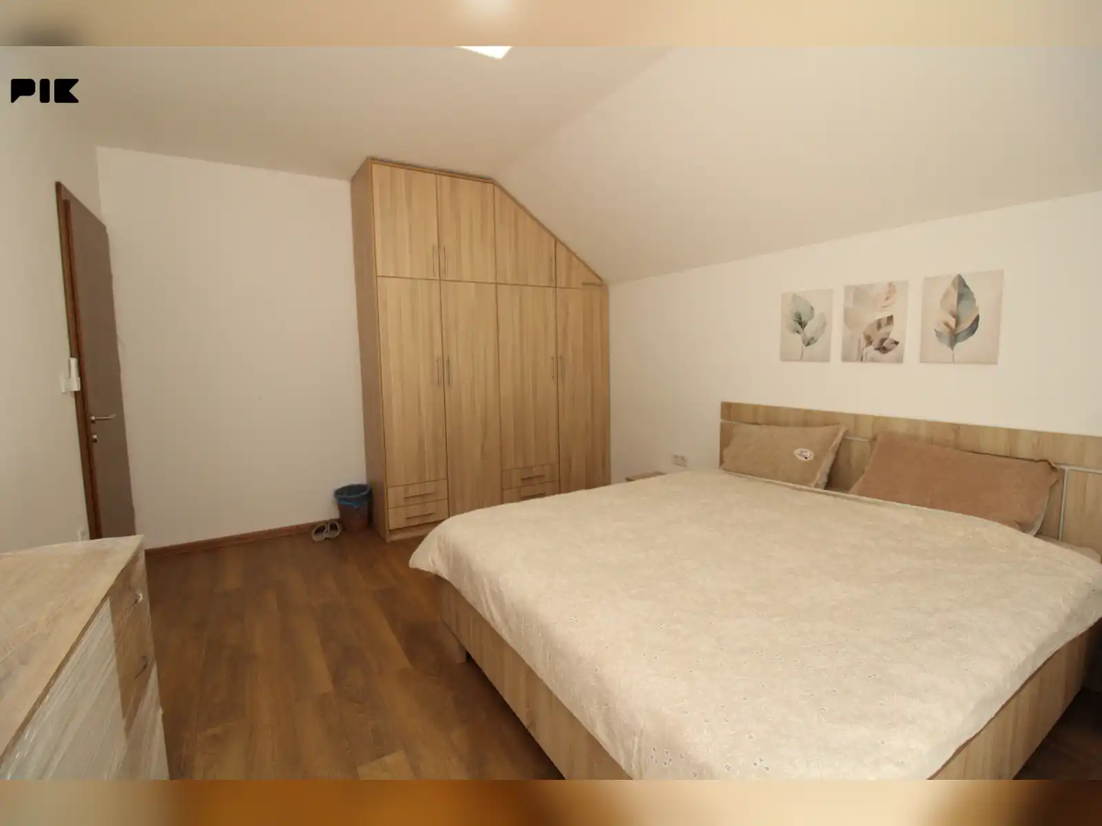 pro-cost-kuca-sa-dva-apartmana-velikim-dvoristem-i-terasom