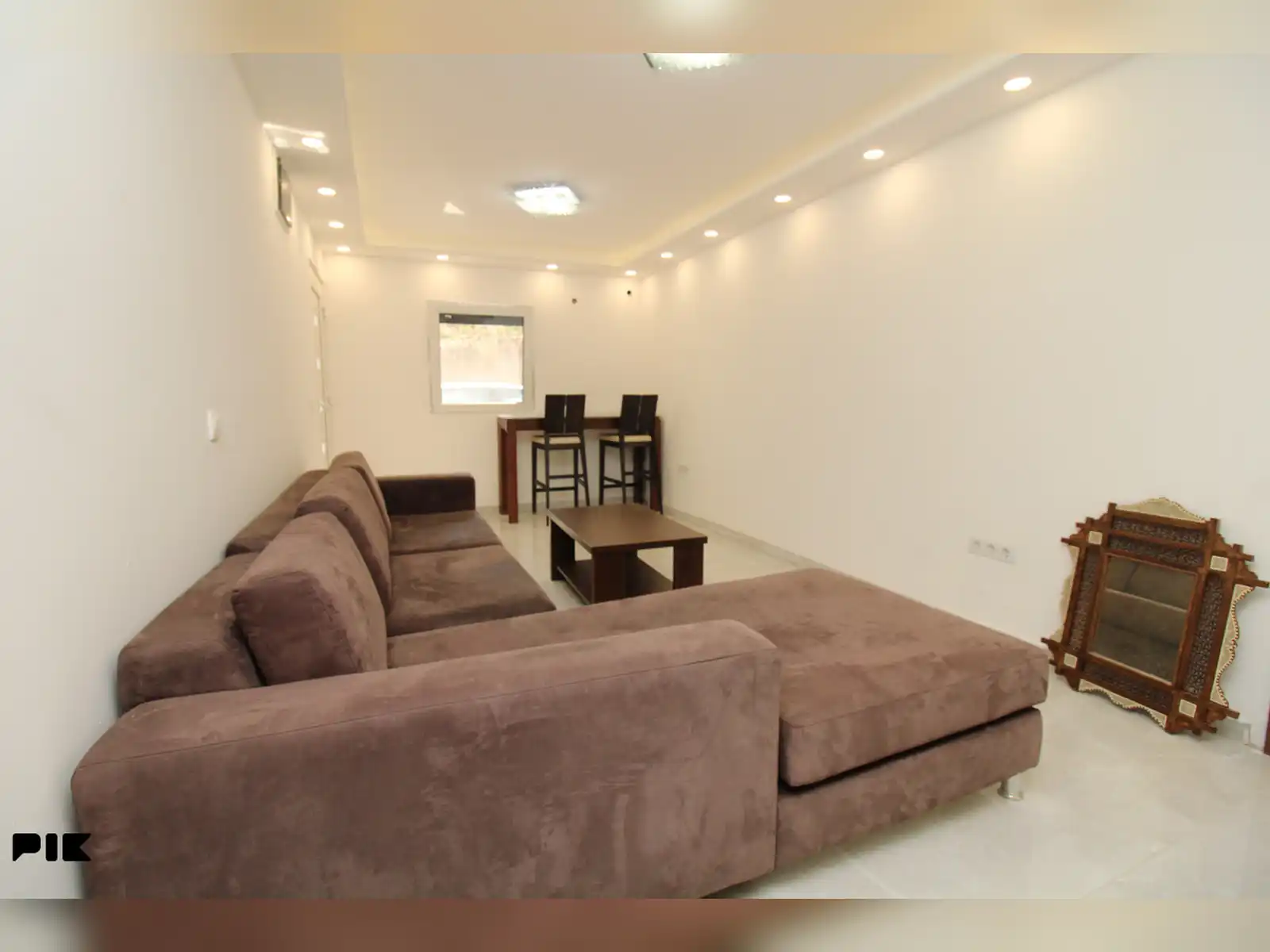 pro-cost-kuca-sa-dva-apartmana-velikim-dvoristem-i-terasom
