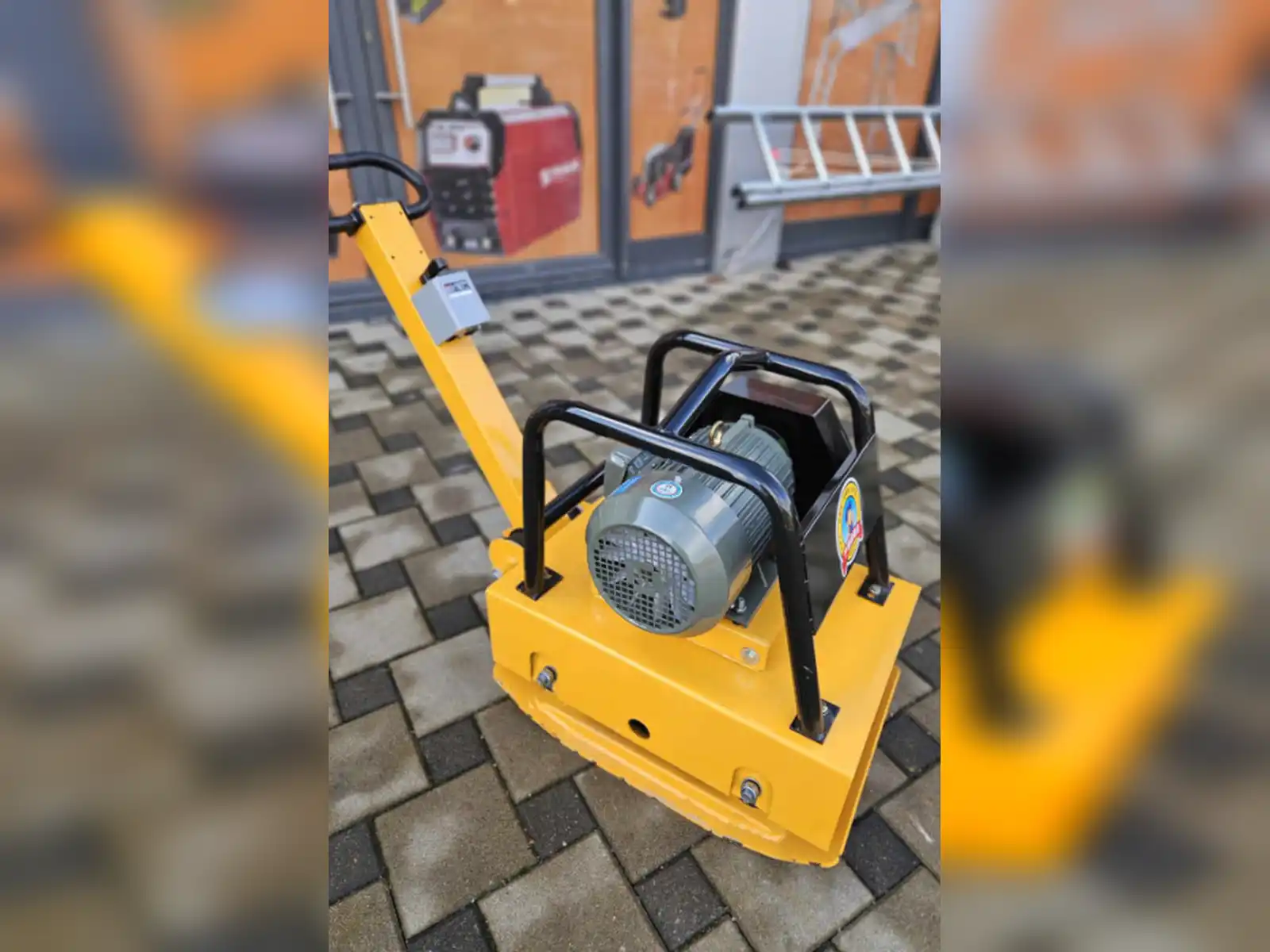 vibro-ploca-za-nabijanje-terena-trofazna-na-struju