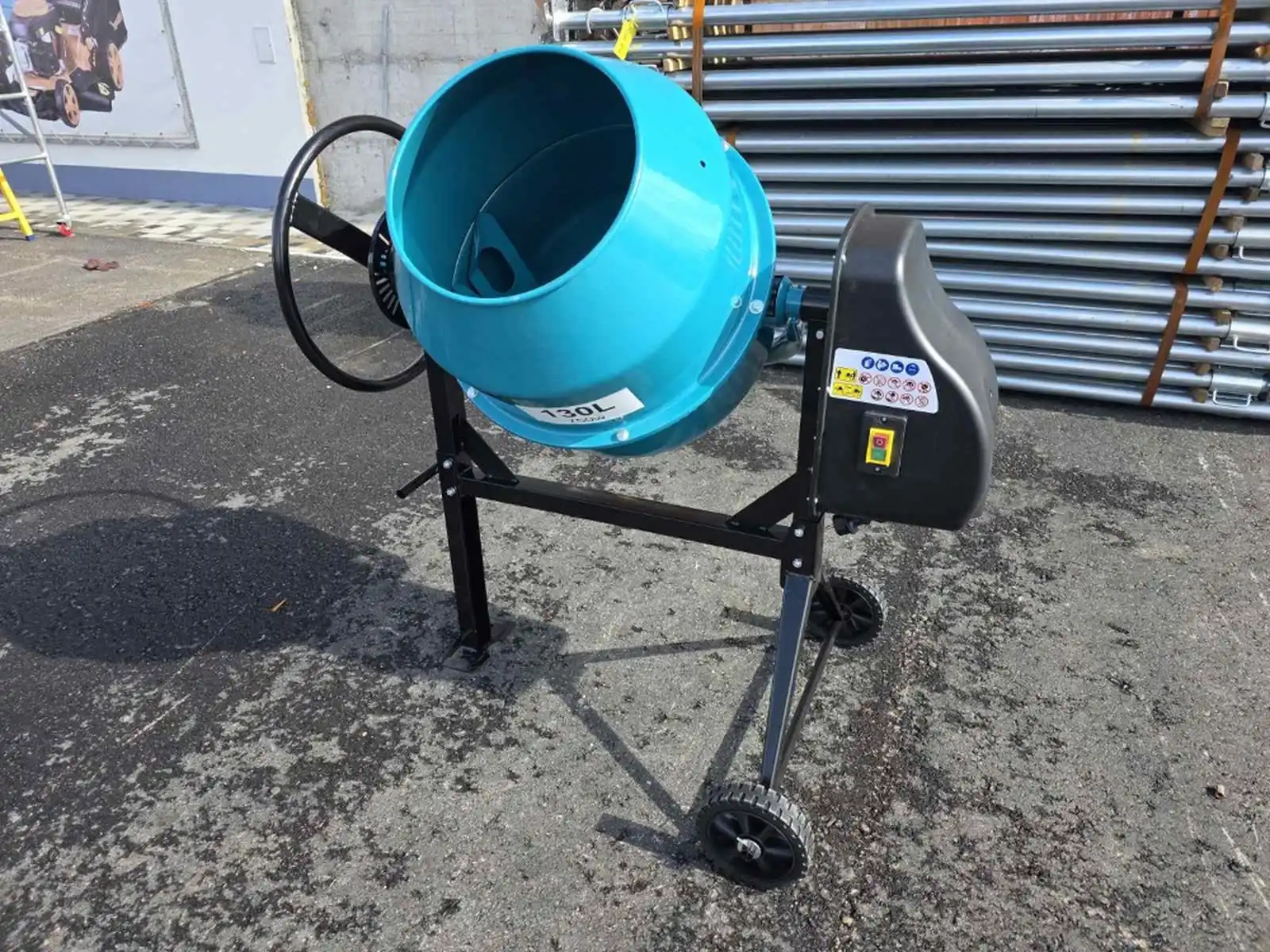 mjesalica-mixer-mikser-za-beton-130l-750w-straus-austria