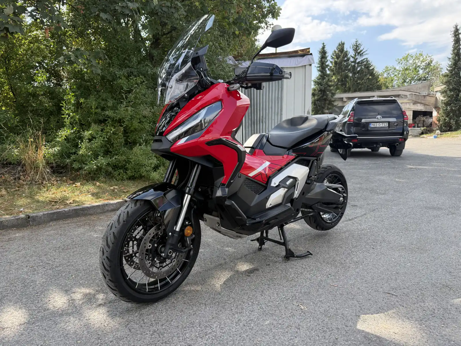 honda-x-adv-2024-12-mjeseci-garancija