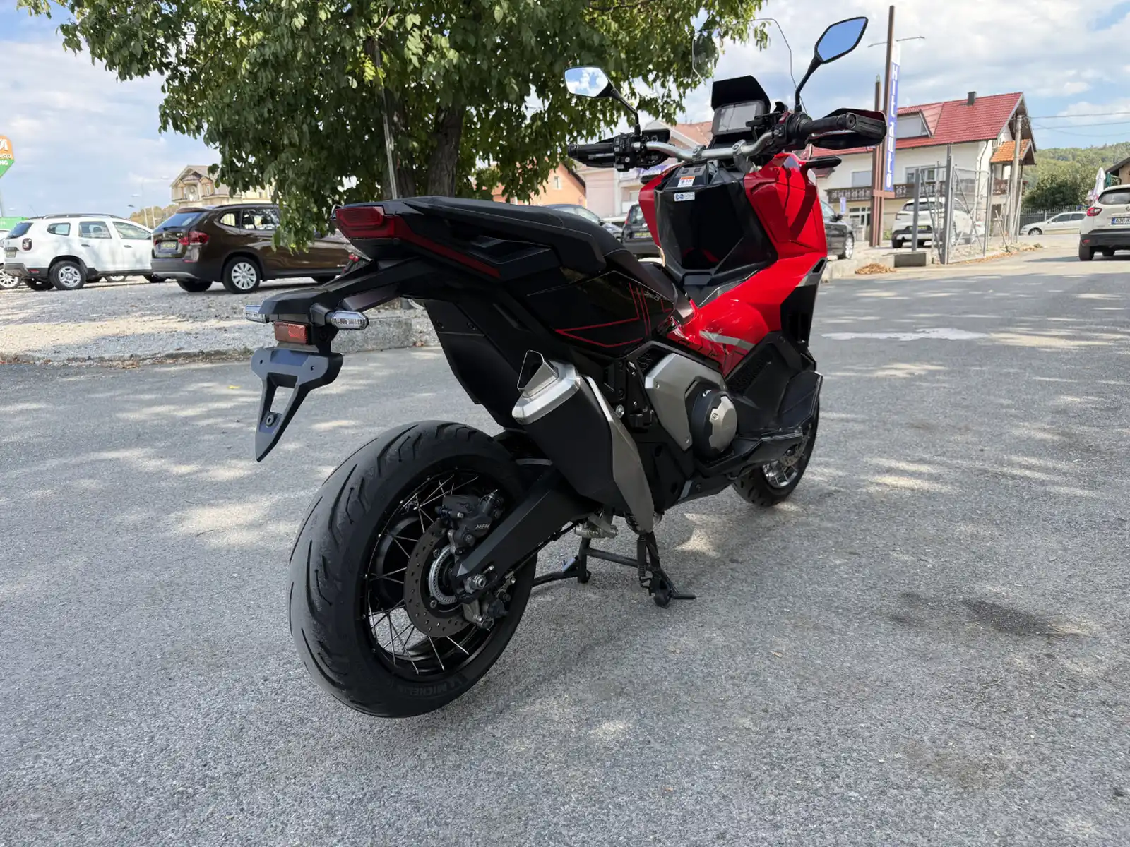 honda-x-adv-2024-12-mjeseci-garancija