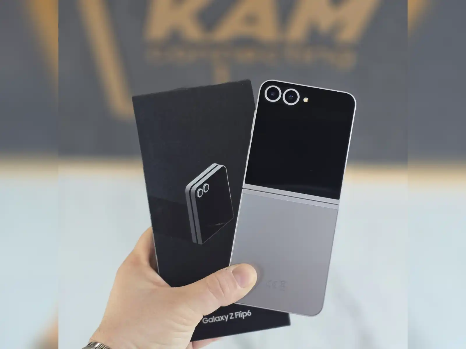 samsung-galaxy-z-flip-6-25612gb-garancija-12-mjeseci