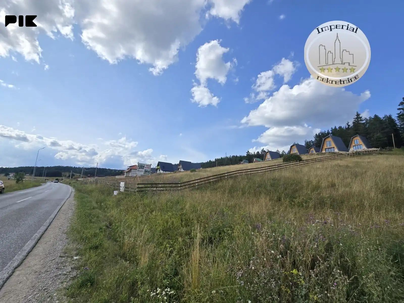 zemljiste-sokolac-ravna-romanija-2579m2odmah-uz-reg-put-sa-bg