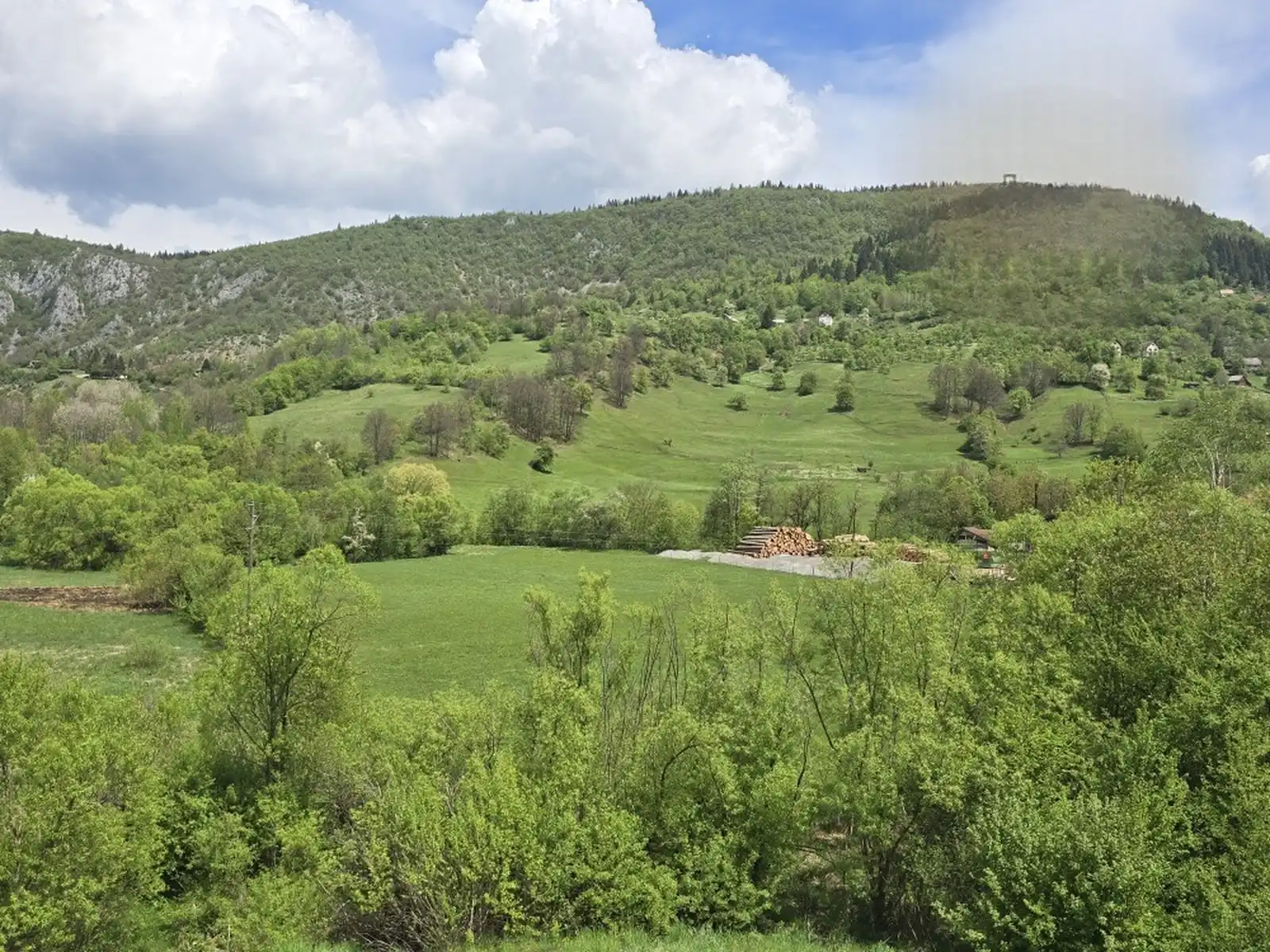 zemljiste-pale-14000m2-ljubogosta-investiciona-zona