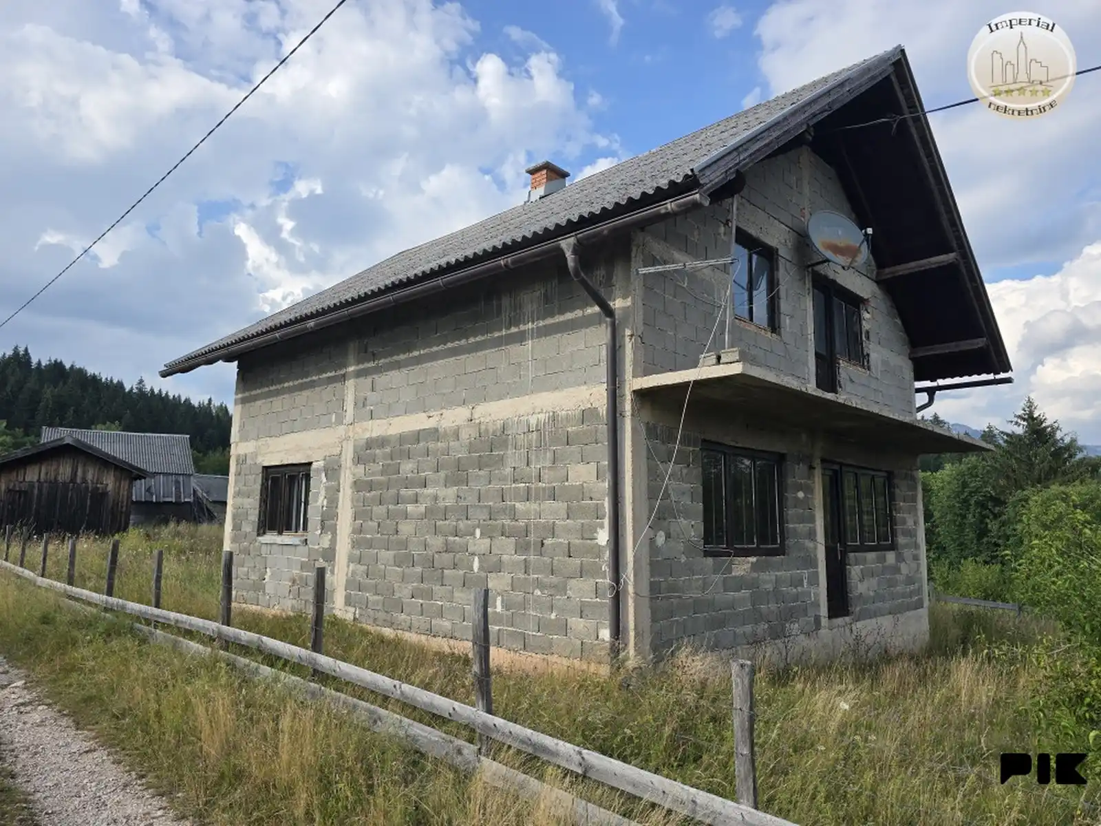 kuca-pale-brenta-ranc-sa-24332m2-zemljista-5km-od-centra-pala