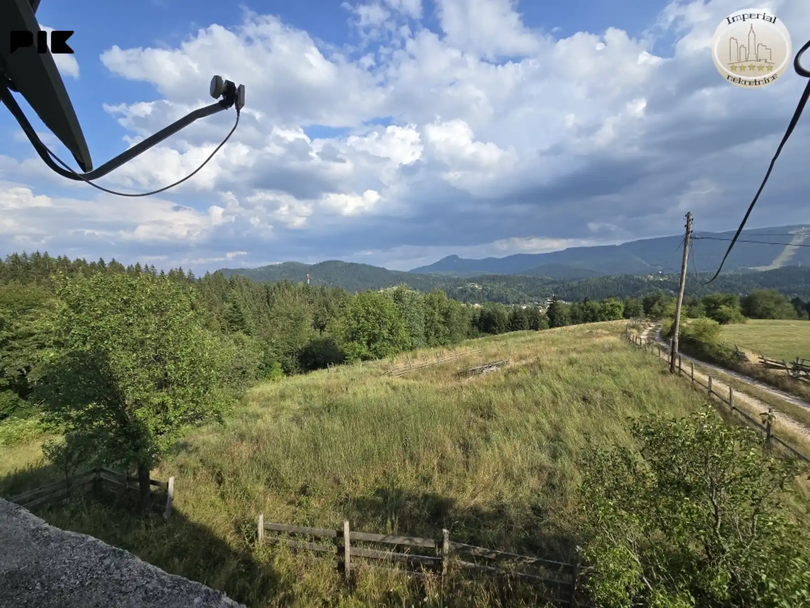 kuca-pale-brenta-ranc-sa-24332m2-zemljista-5km-od-centra-pala