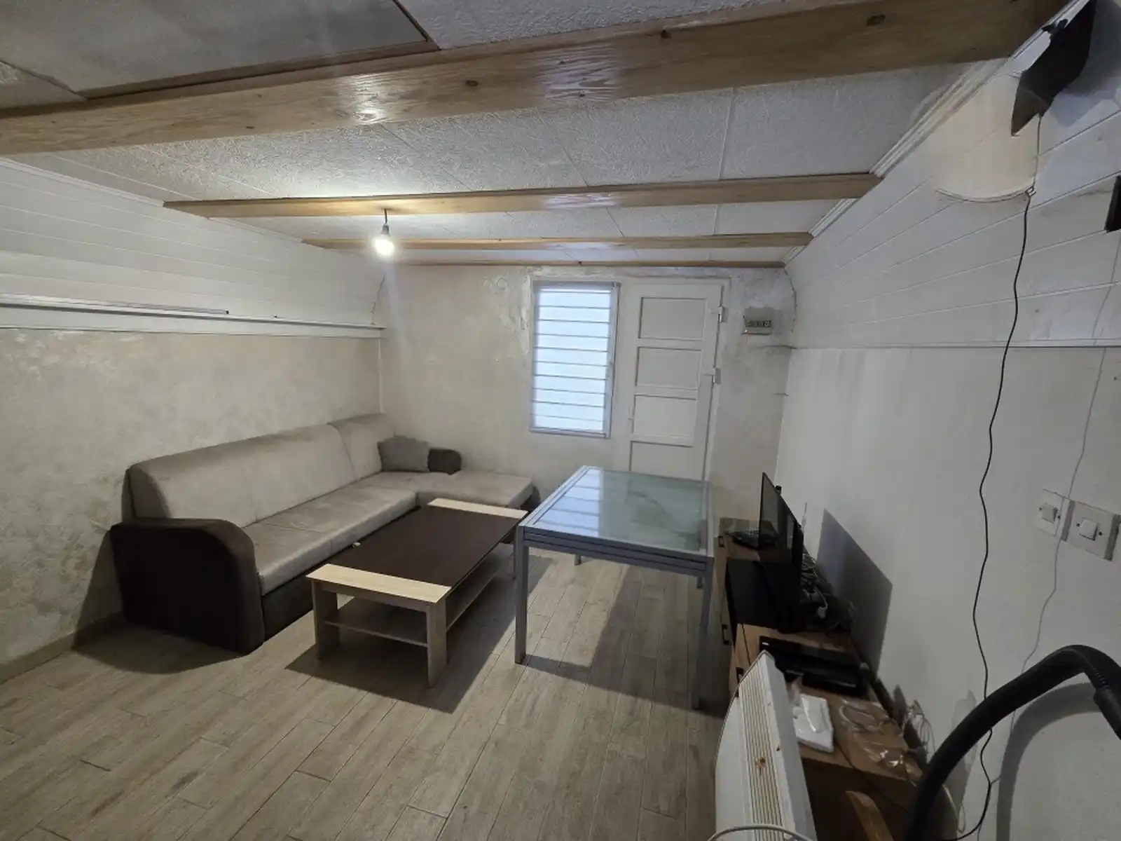 vikendica-pale-potoci-35m2-950m2-okucnica-mir-tisinapriroda