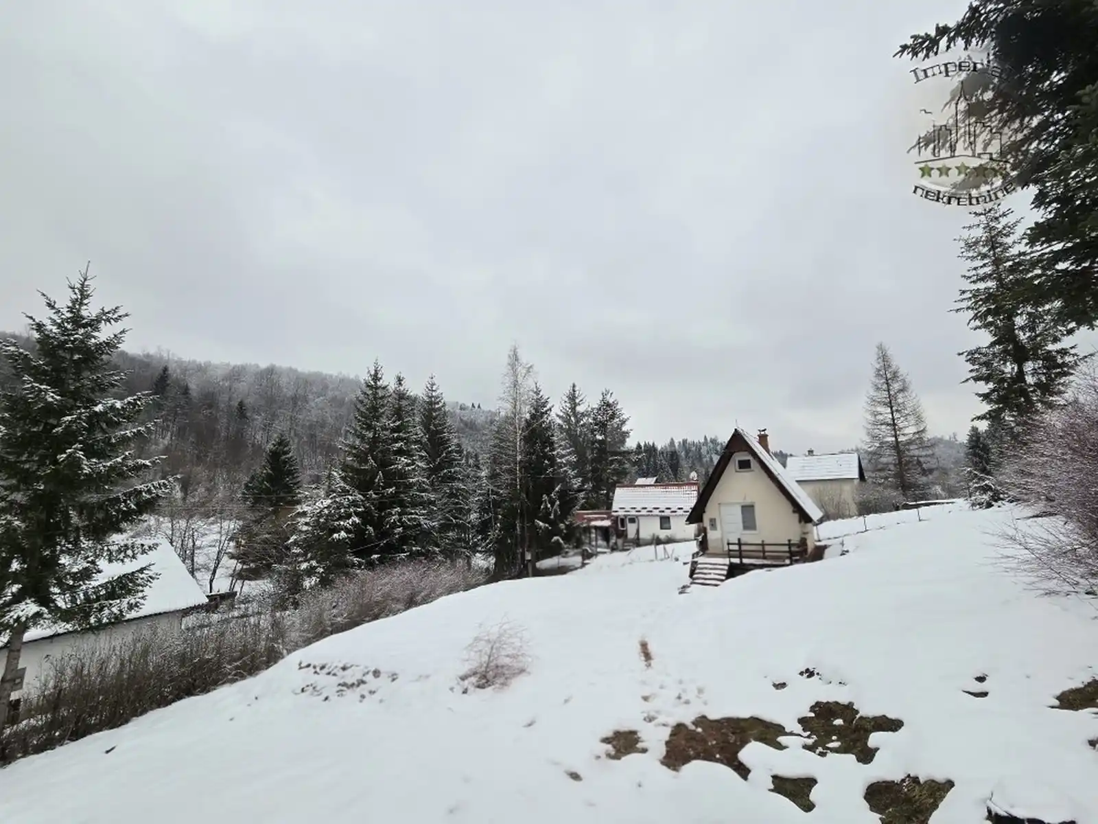vikendica-pale-potoci-35m2-950m2-okucnica-mir-tisinapriroda