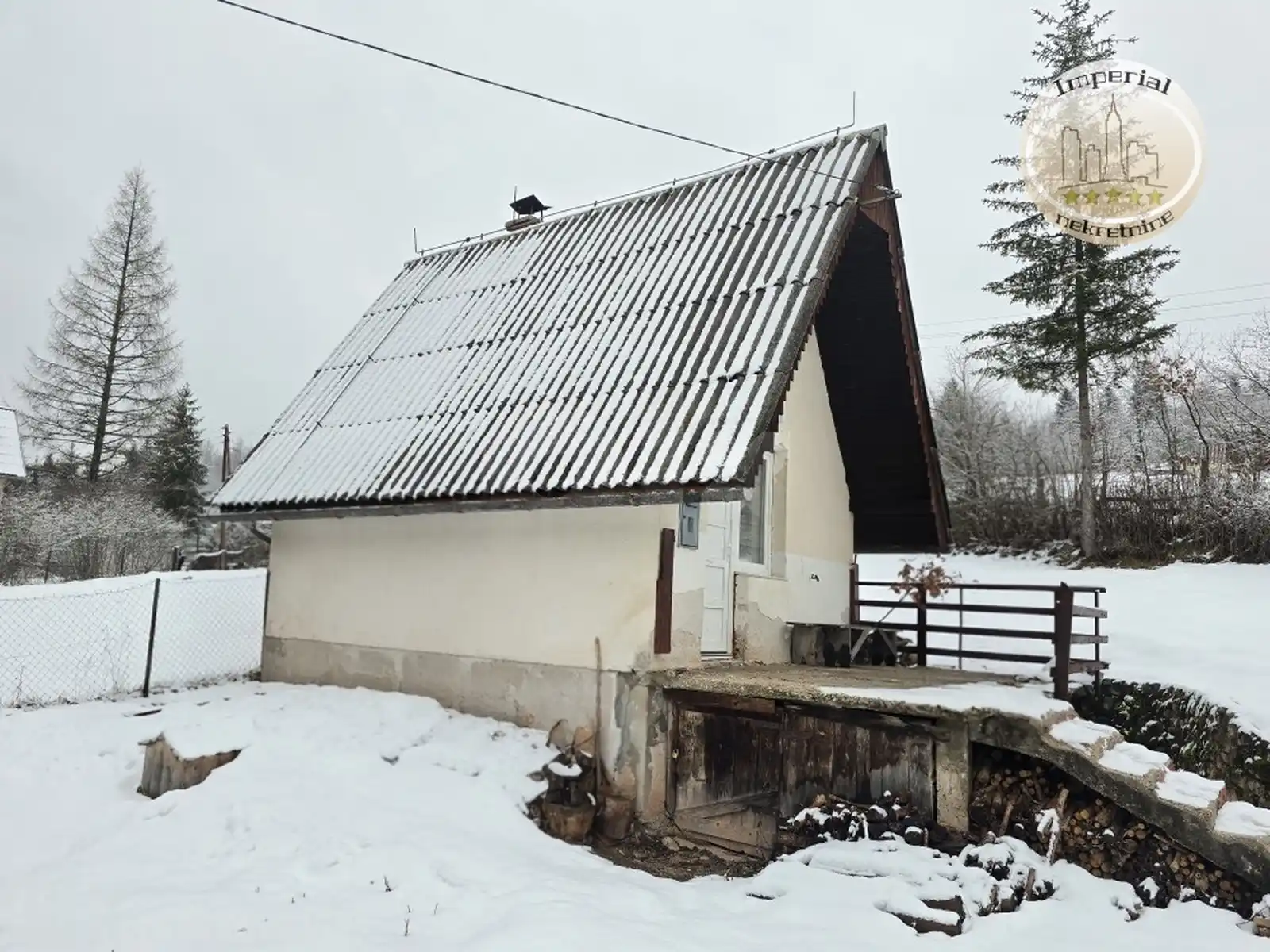 vikendica-pale-potoci-35m2-950m2-okucnica-mir-tisinapriroda