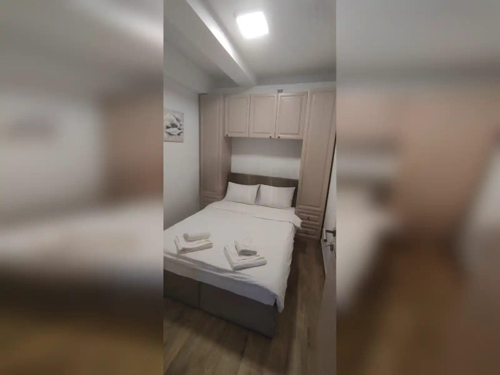 jahorina-apartman-43m2-terasa-na-stazi-odmah-do-hotela-lavina