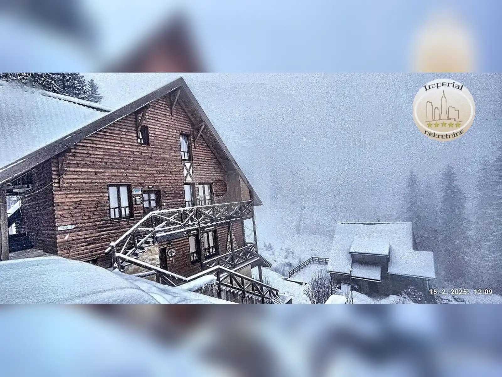 jahorina-apartman-43m2-terasa-na-stazi-odmah-do-hotela-lavina