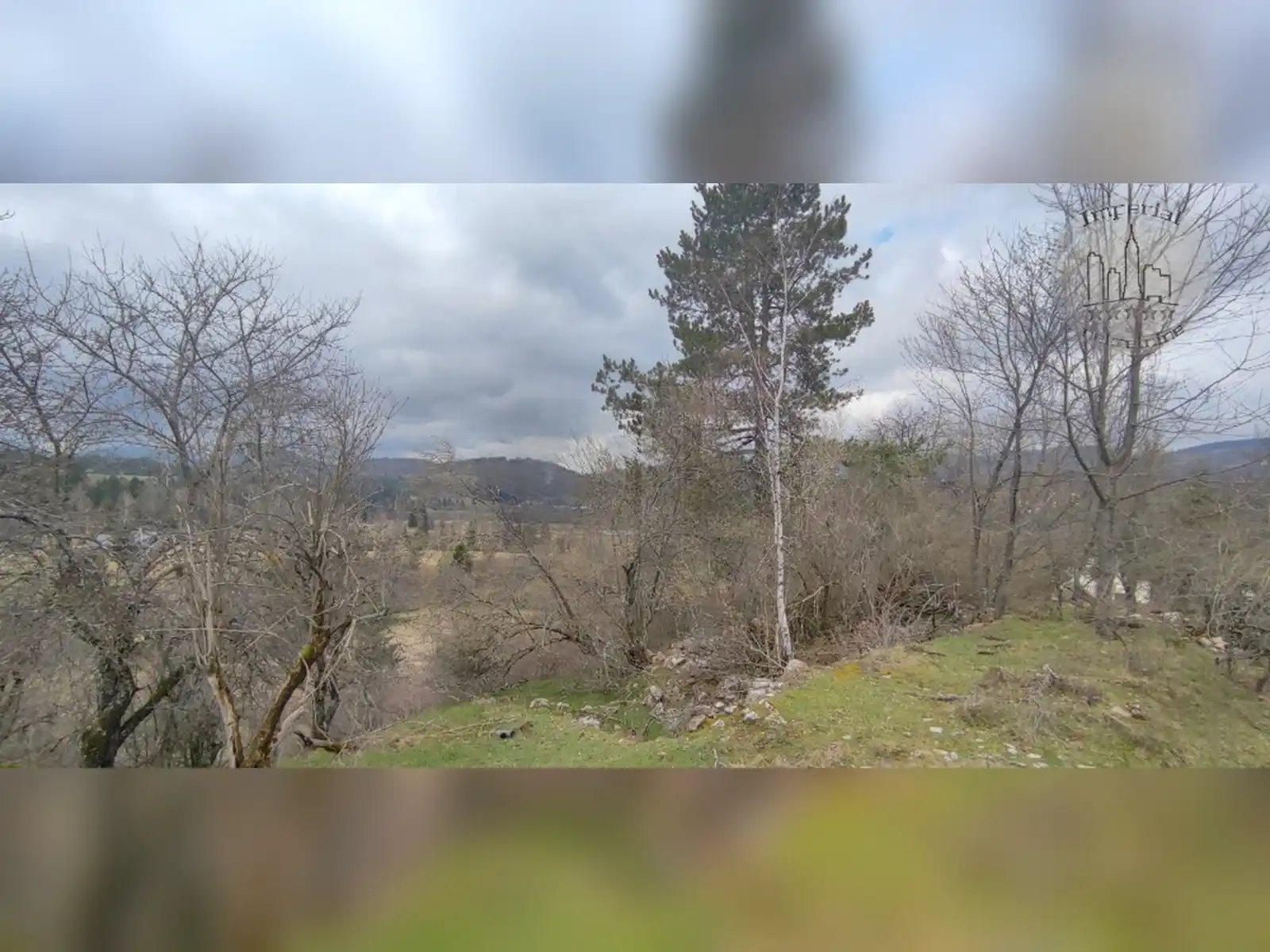 zemljiste-pale-mokro-7500m2-asfalt-javna-rasvjeta