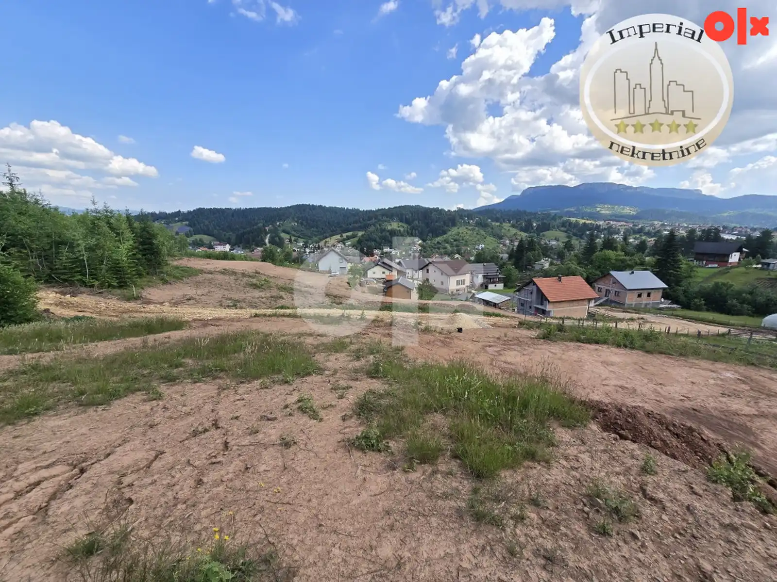 zemljiste-pale-lukecca-500m2-tri-parcele