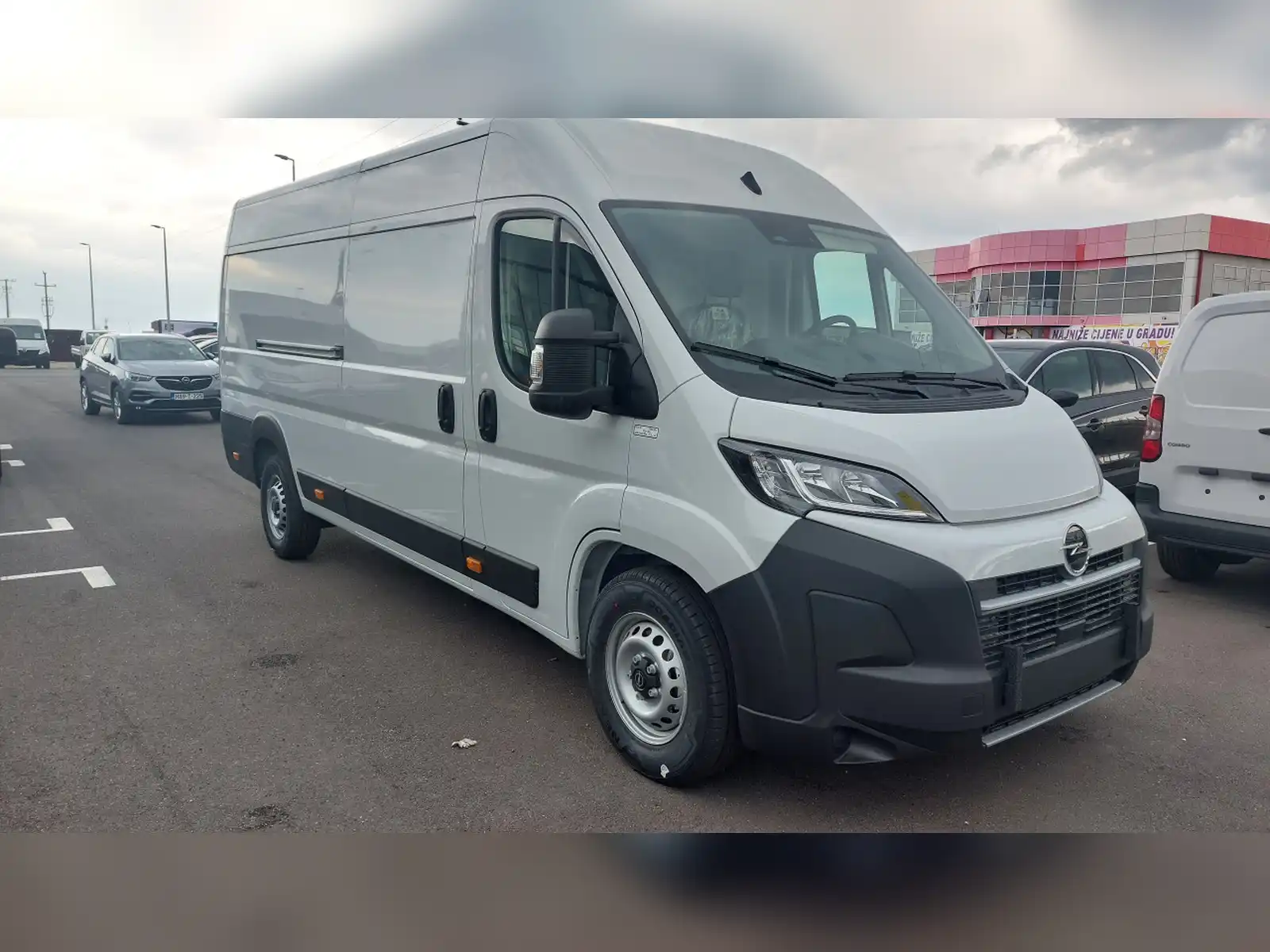 opel-movano-l4h2-140ks-4m-tovarni-dio-zapremina-15-kubika