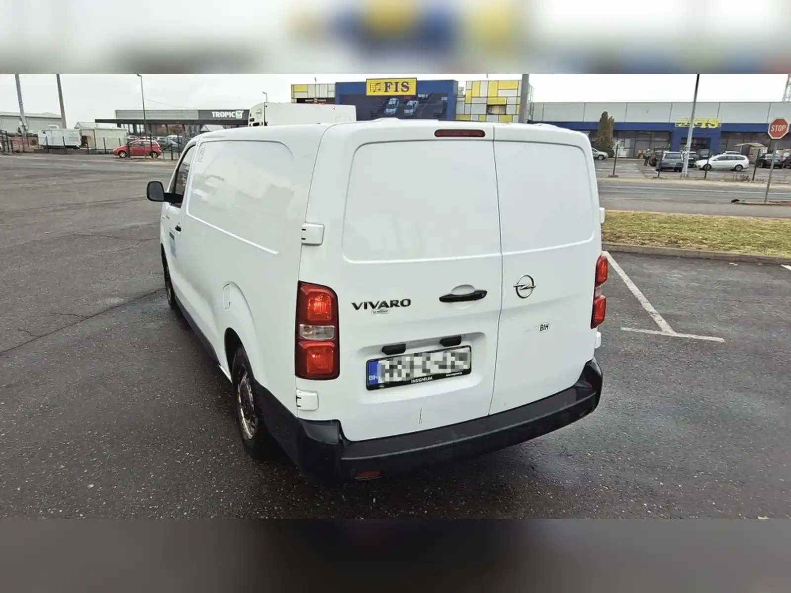 opel-vivaro-hladnjaca-d2-0-2021-prvi-vlasnik