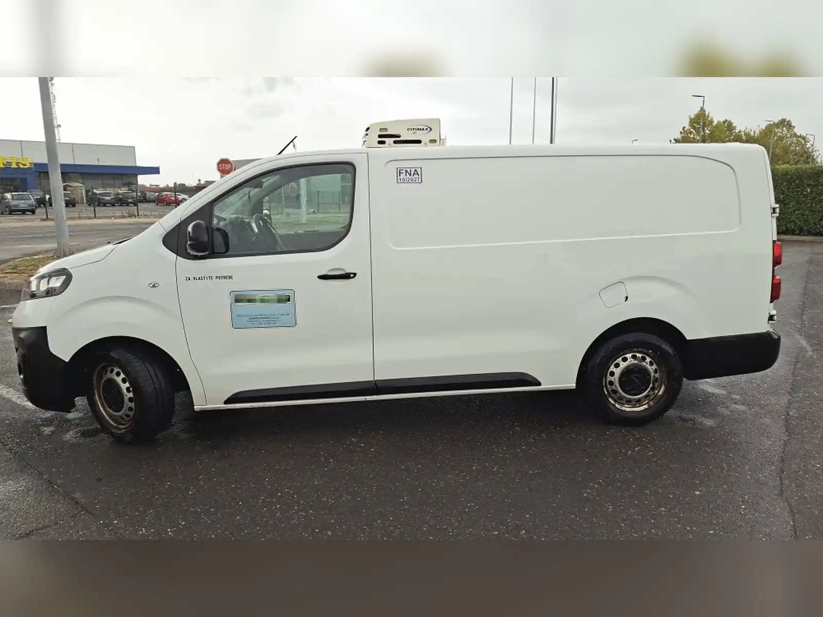 opel-vivaro-hladnjaca-d2-0-2021-prvi-vlasnik