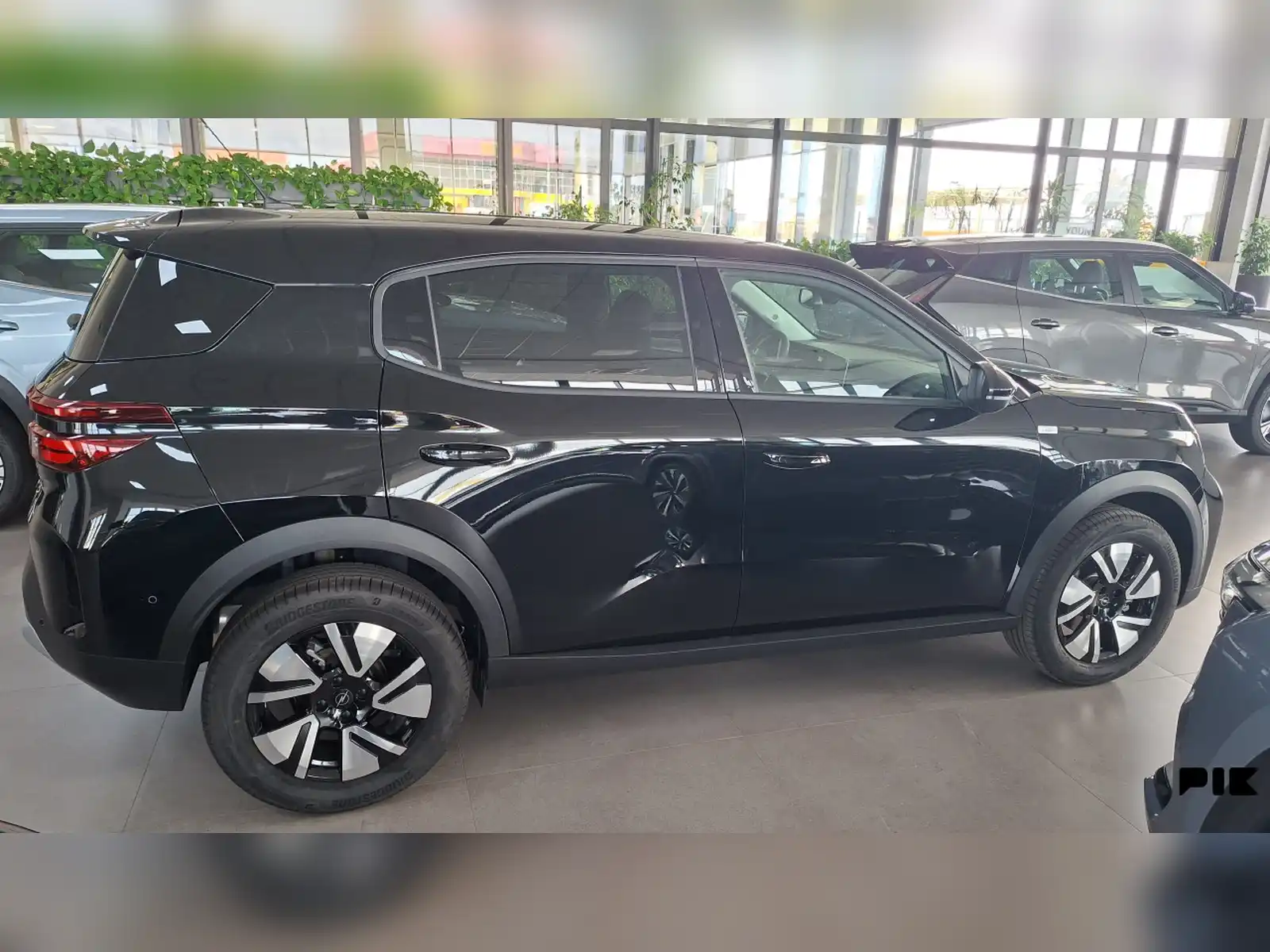 opel-frontera-gs-line-hibrid-145ks-at-2026-odmah-dostupno