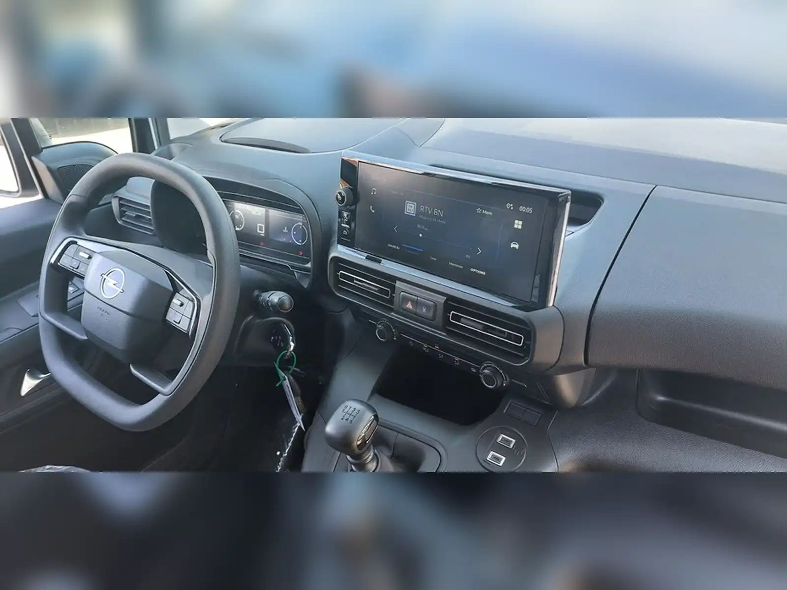 opel-combo-van-l2-maxi-1-5d-2026-odmah-dostupno