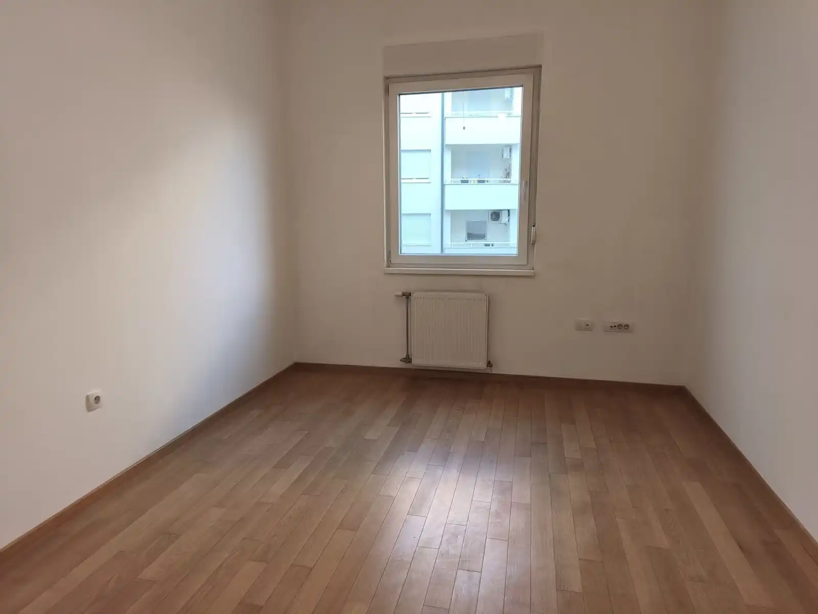 najma-stana-60m2-borik-kod-venecija-mosta