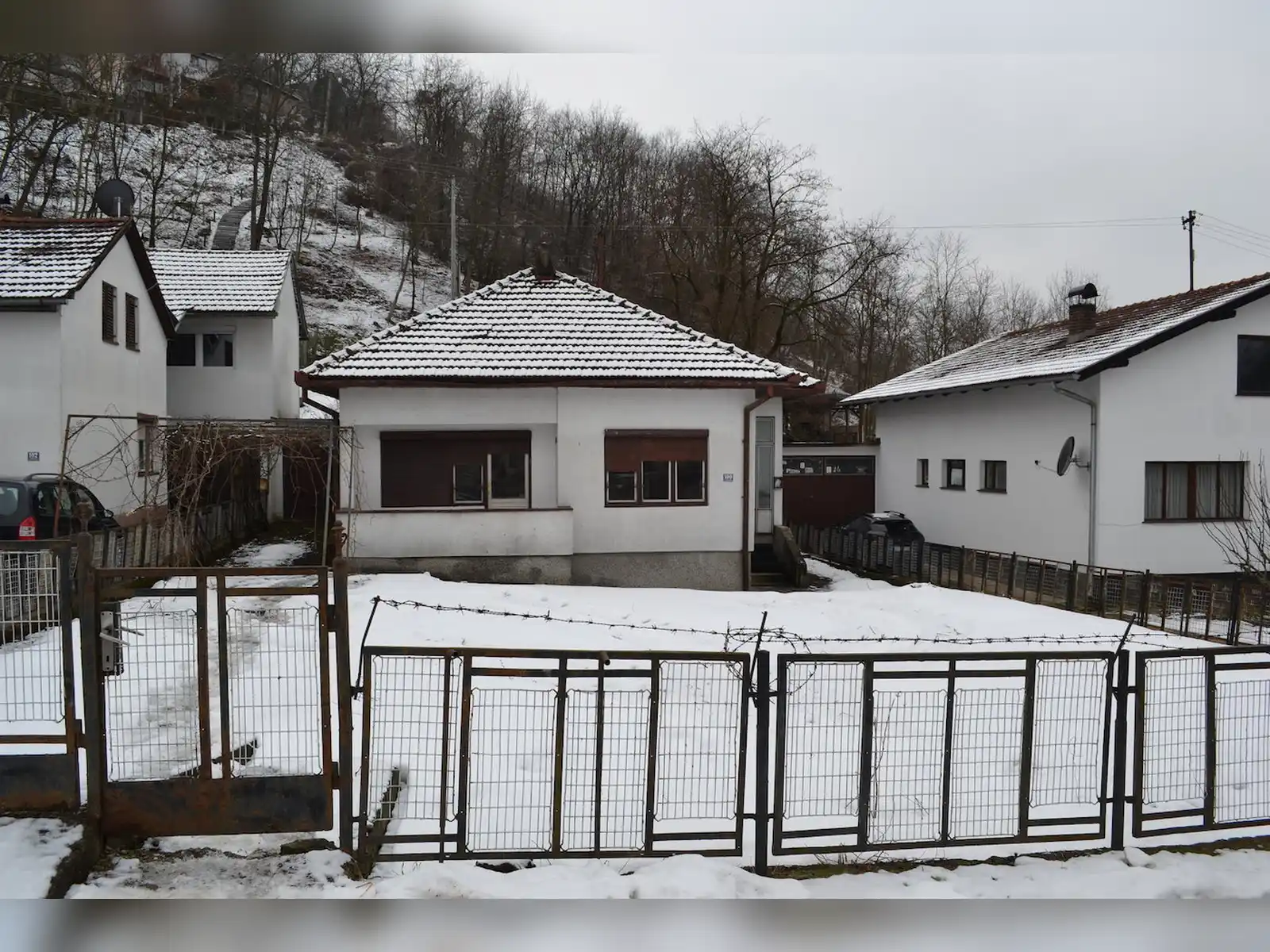 prodaja-banjaluka-obilicevo-kuca-sa-dvoristem