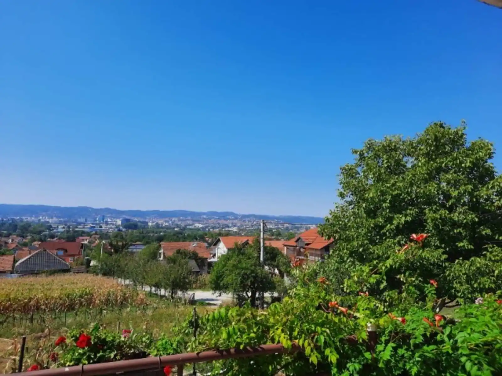 na-prodaju-prostrana-kuca-u-banjaluci-naselje-cesma