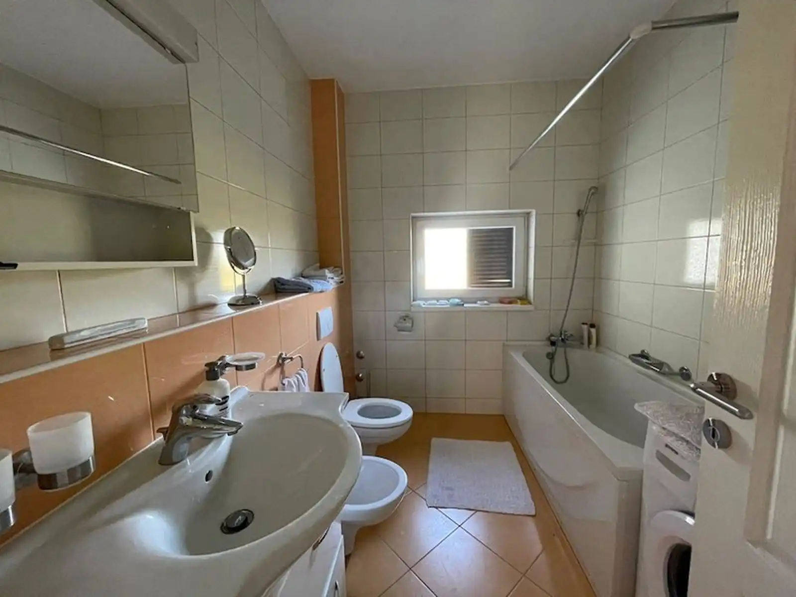 prodaja-laktasi-susnjari-vikend-kuca-pored-vrbasa