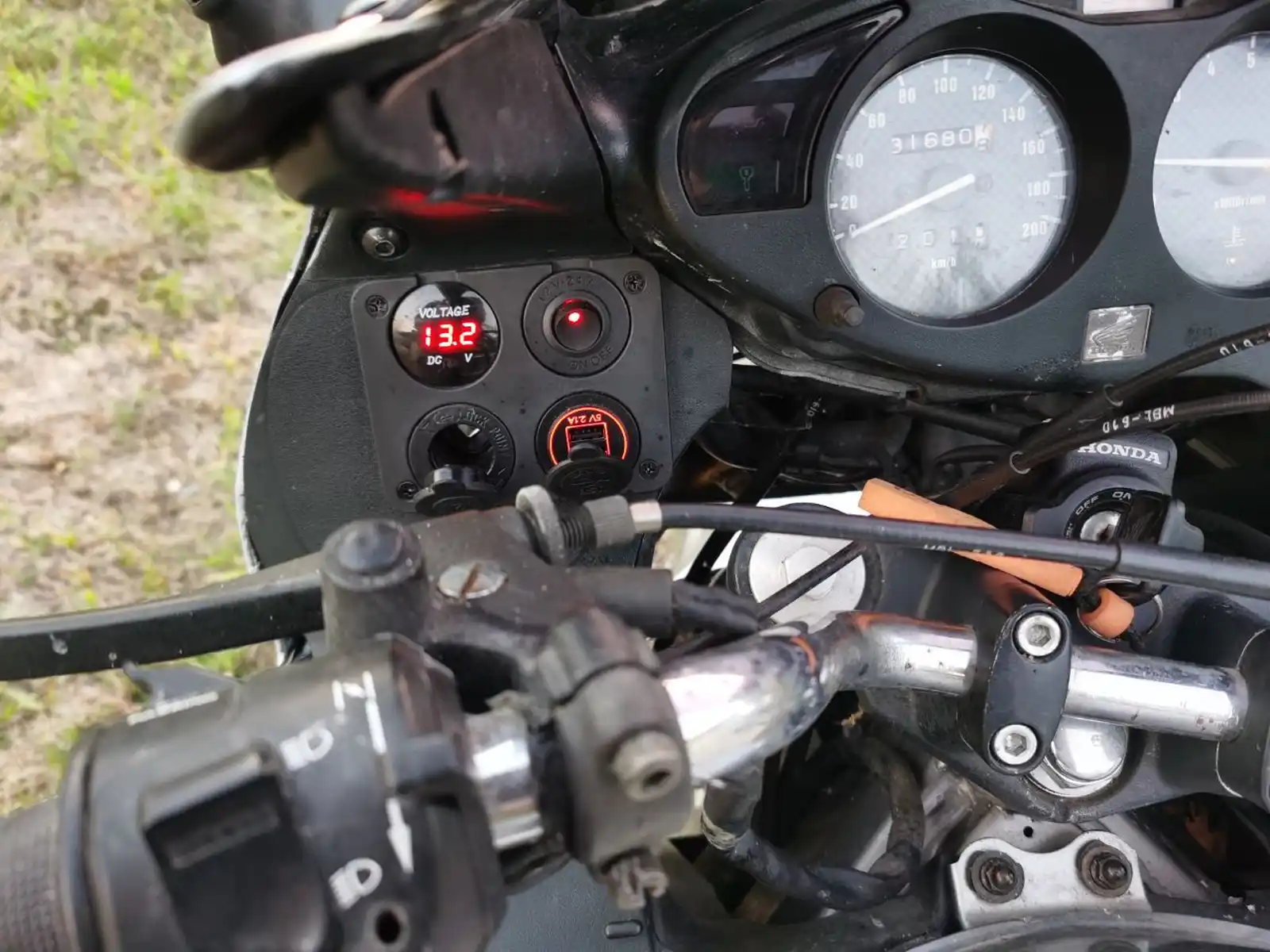 honda-nt-650-deauville