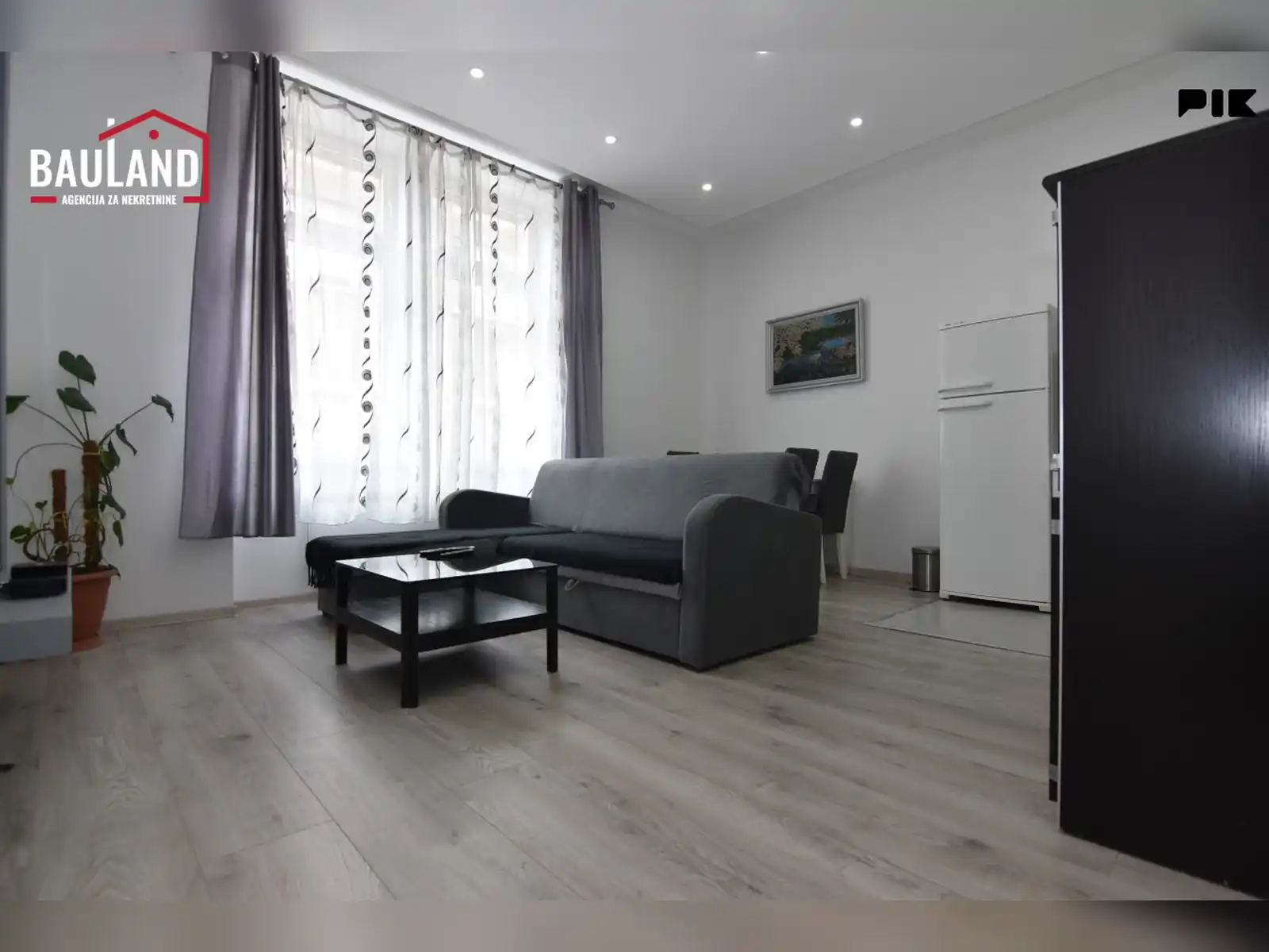 namjesten-dvosoban-stan-54m2-stari-grad