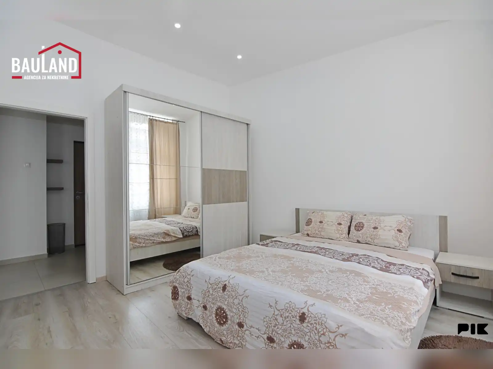 namjesten-dvosoban-stan-54m2-stari-grad