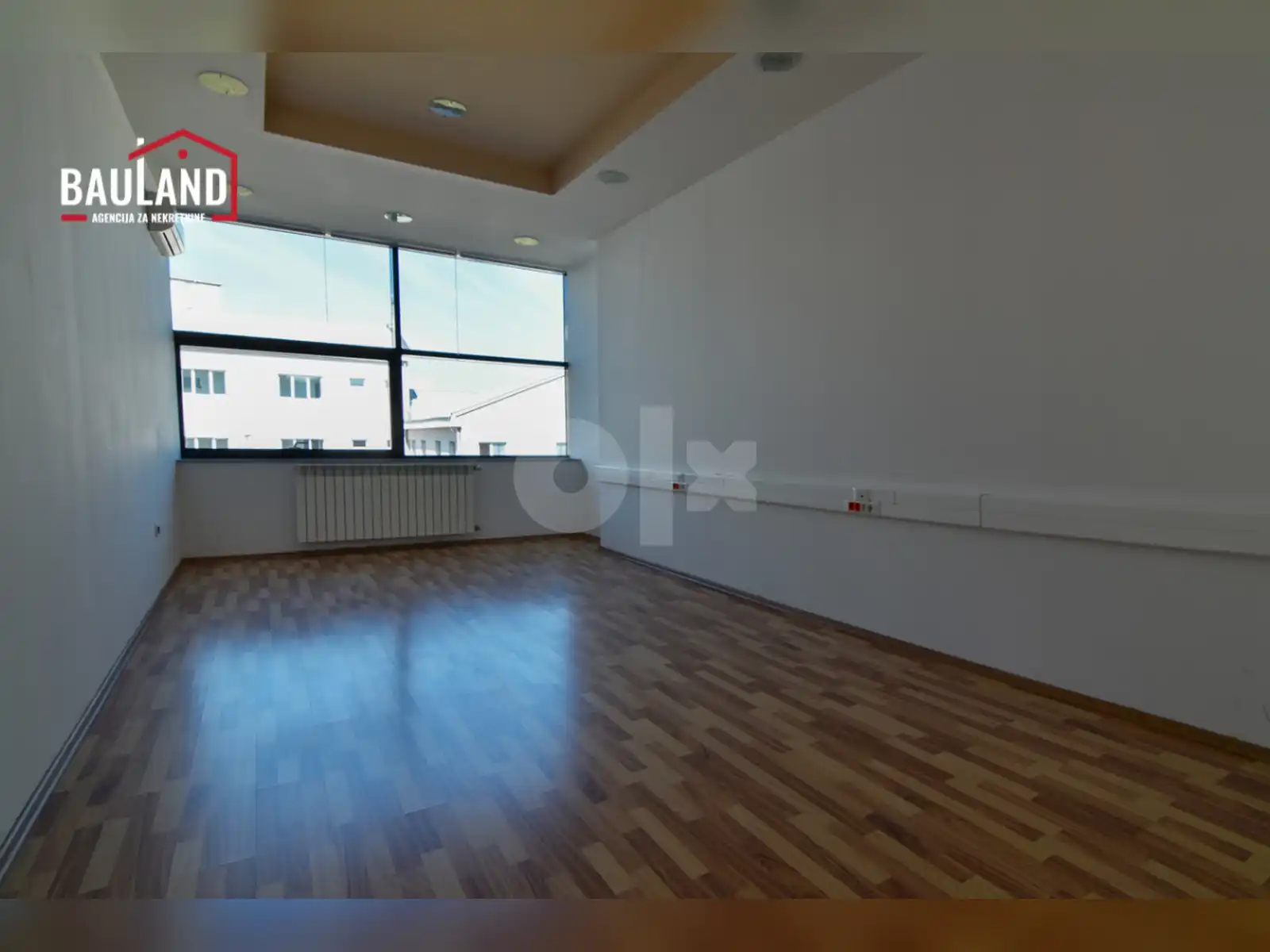 bauland-reprezentativan-poslovni-objekat-1500m2-stup