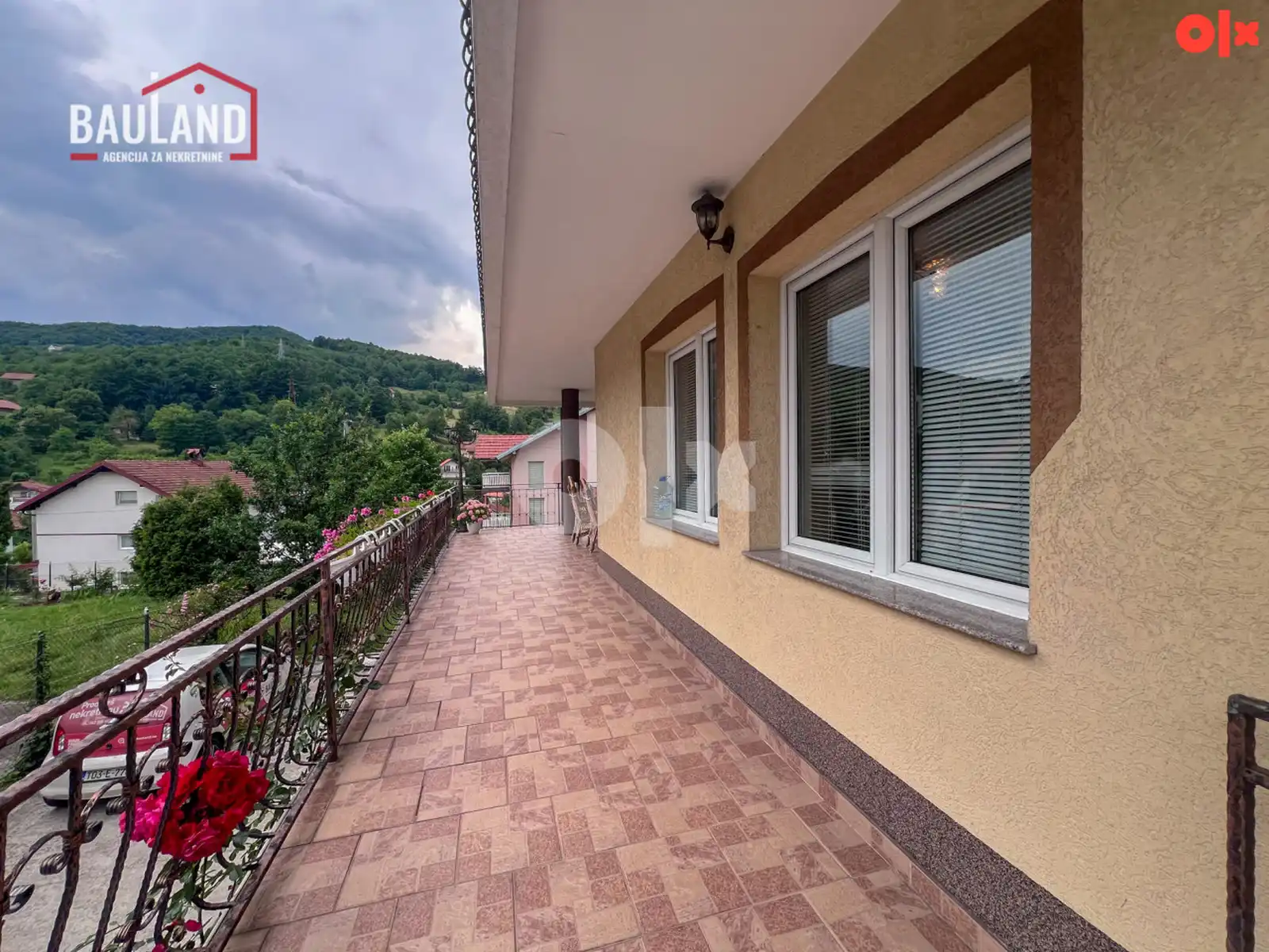 kuca-sa-cetiri-stambene-jedinice-potkrovlje-vogosca